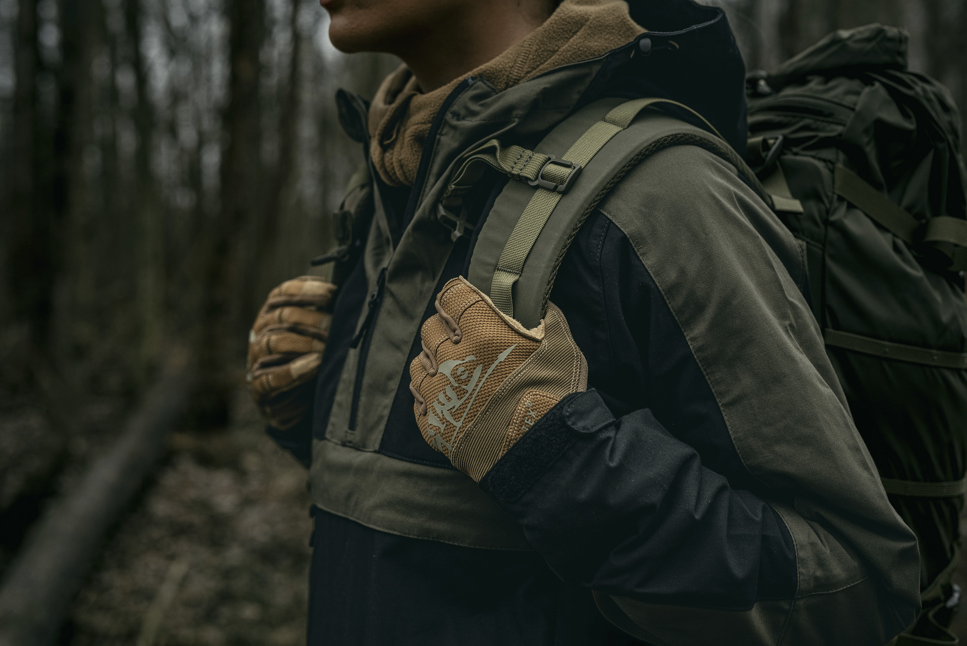 Helikon Woodsman Anorak kabát - Black/Taiga Green