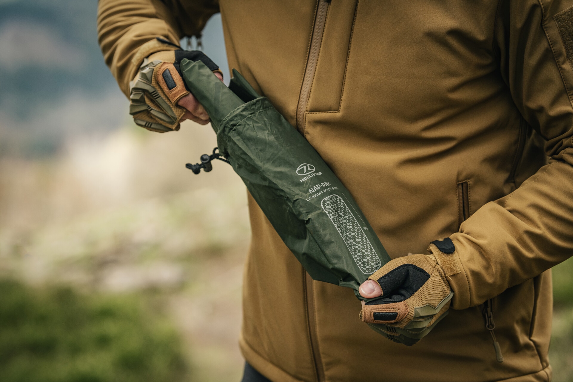 Highlander Outdoor Nap-Pak egyszemélyes túramatrac - Olive