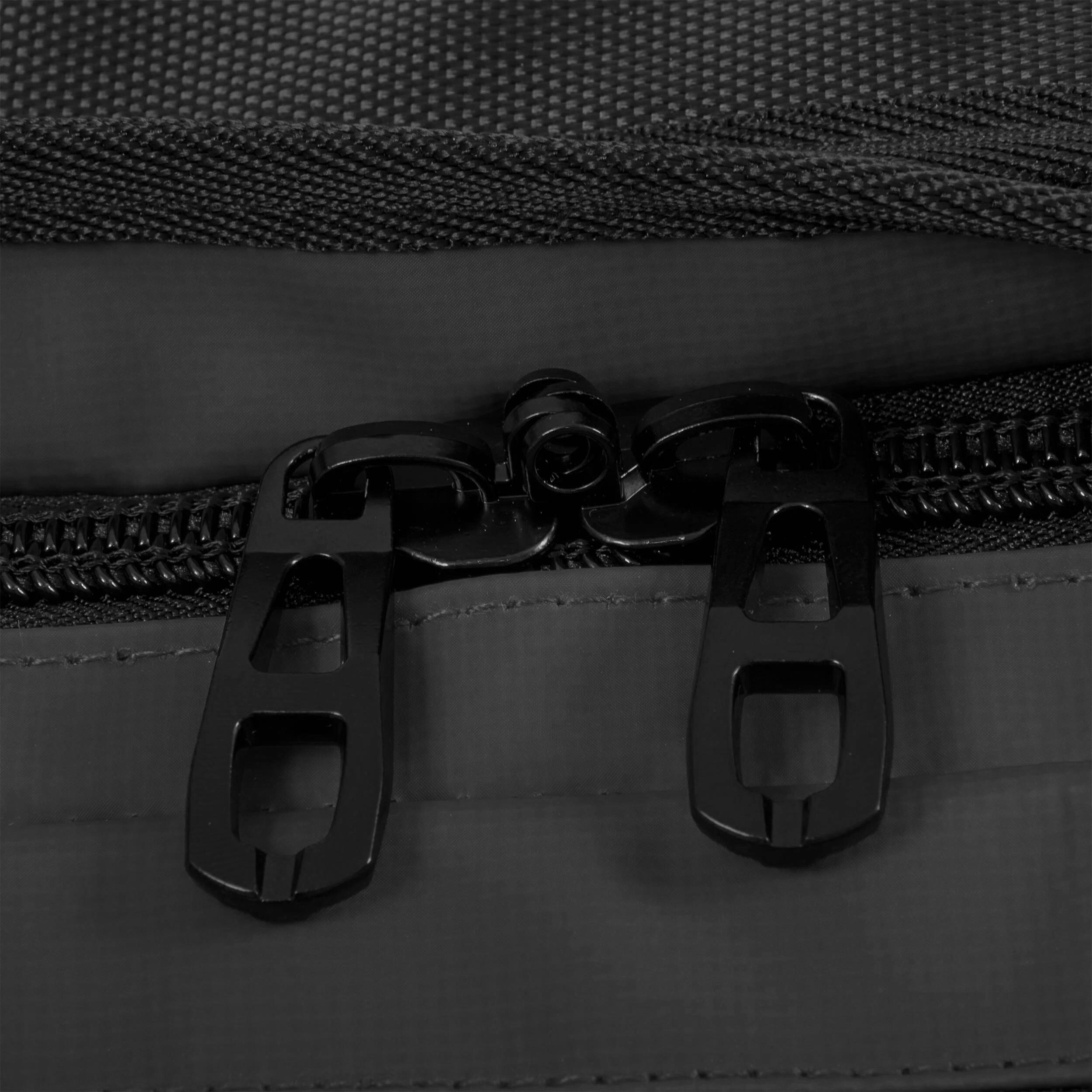 Highlander Outdoor Storm Kitbag táska 45 l - Black