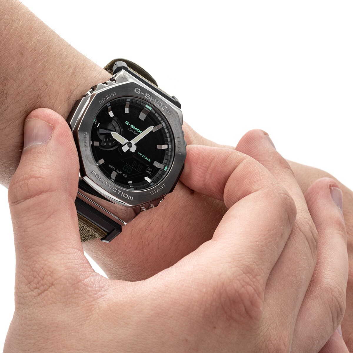 Casio G-Shock Metal Covered Utility Metal GM-2100CB-3AER óra