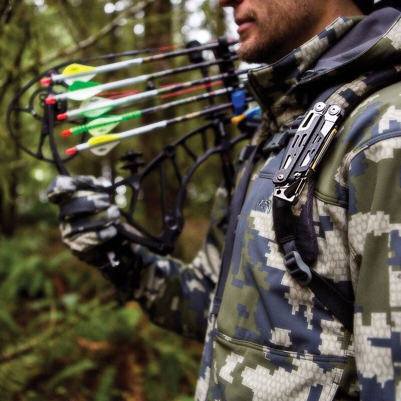 Leatherman Signal Multitool with sheath