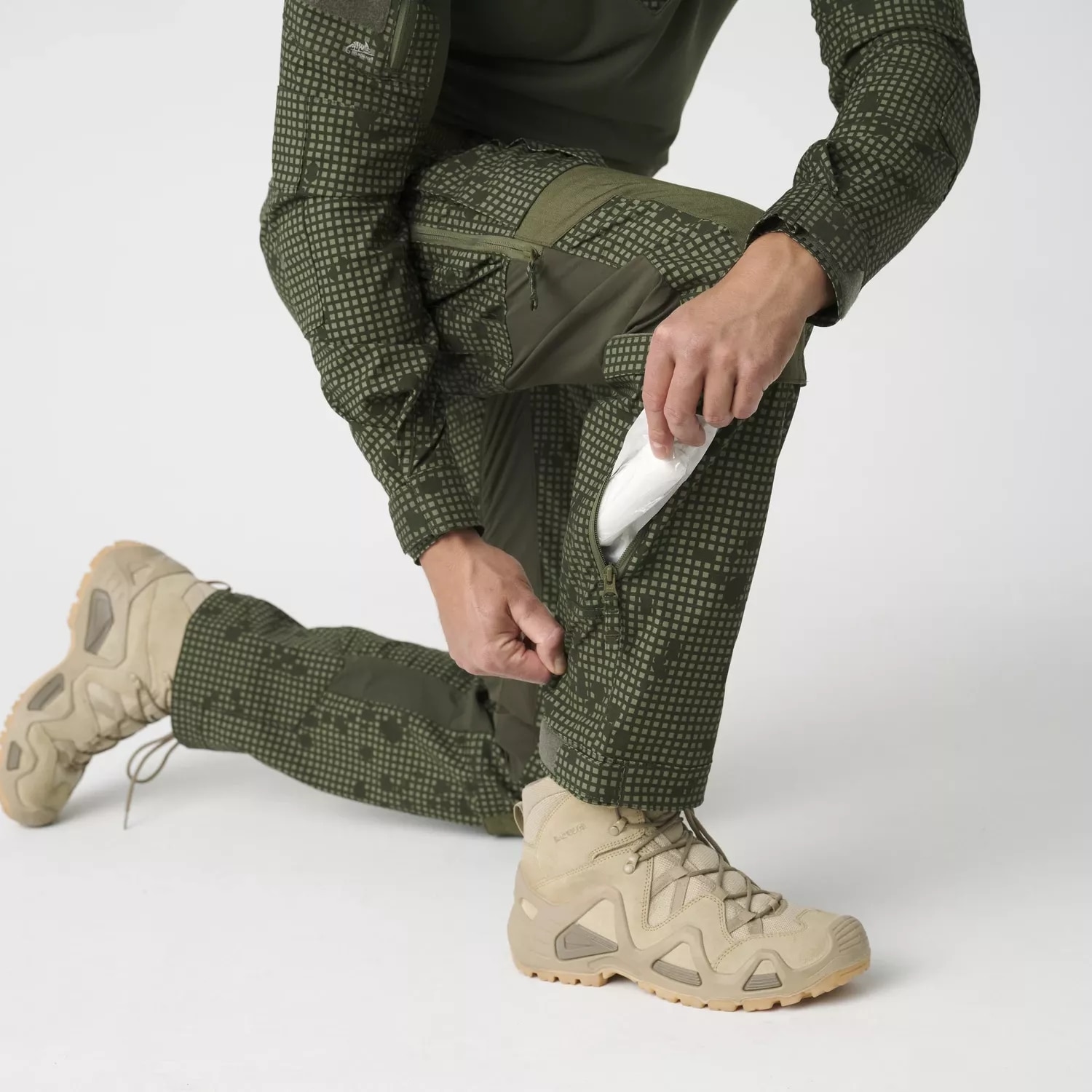 Helikon MCDU Polycotton Stretch Rip-Stop trousers - Desert Night Camo / Olive Green
