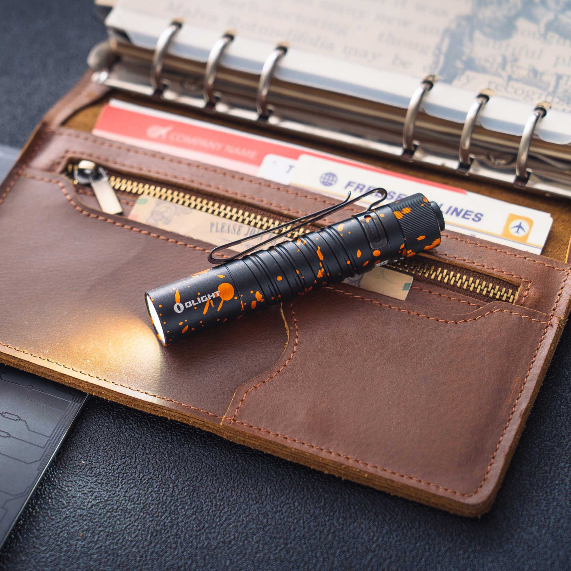 Olight I5T EOS Pumpkin Stains Flashlight - 300 lumens