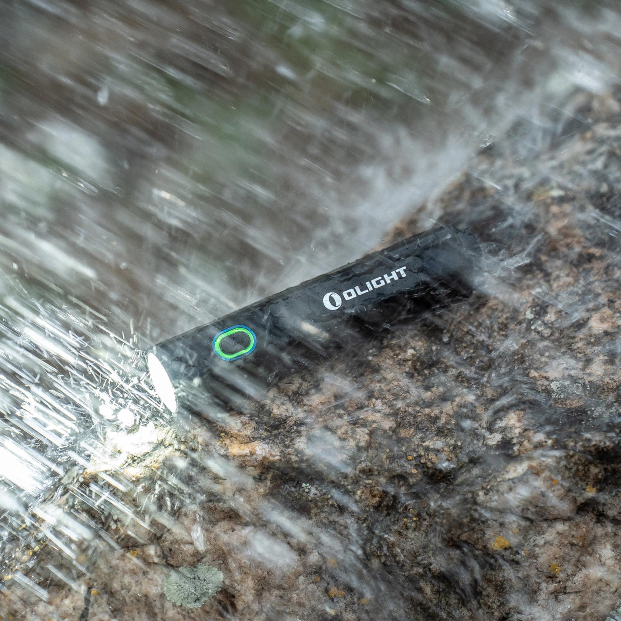 Olight Diffuse Flashlight Black - 700 lumens