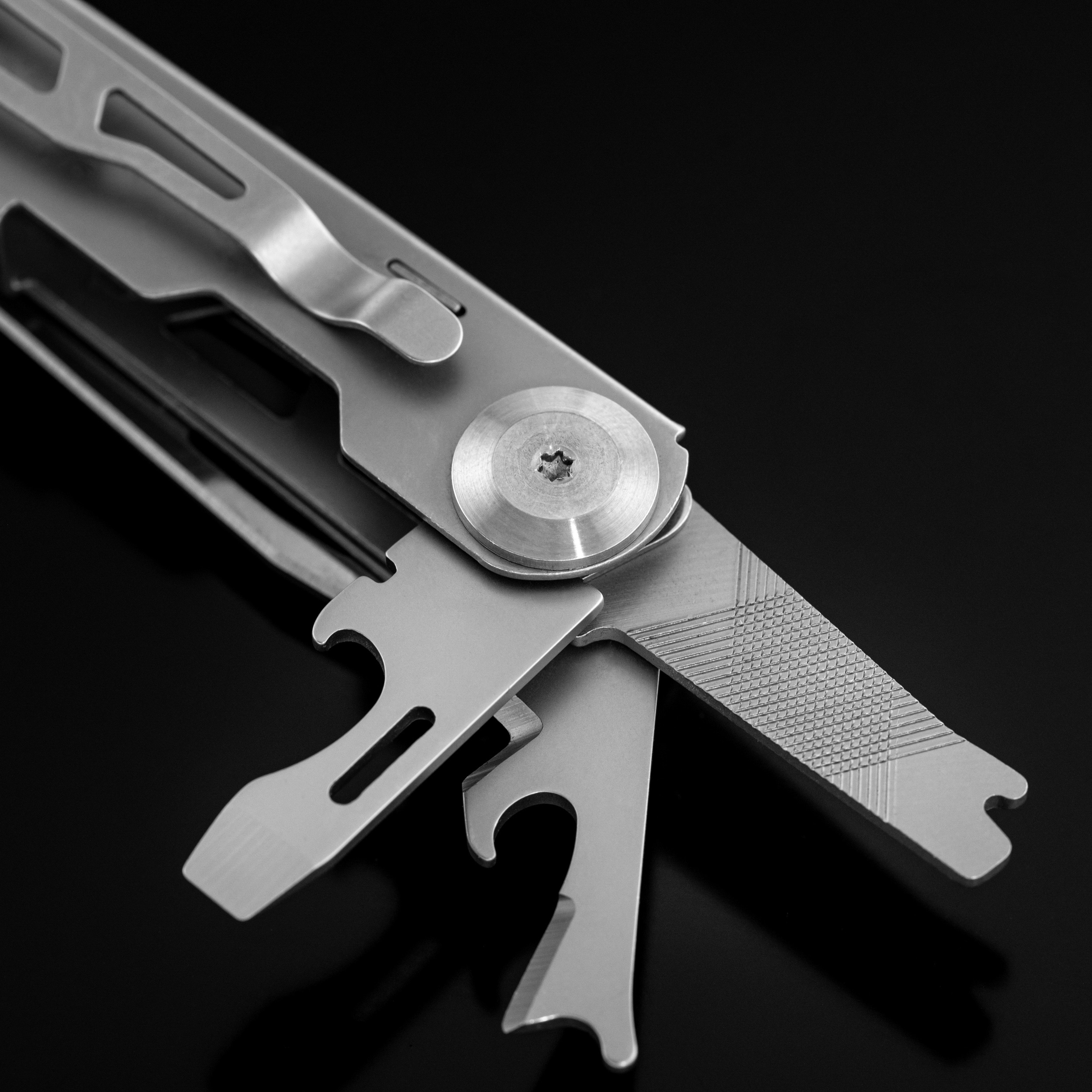 Badger Outdoor Thorn Multitool