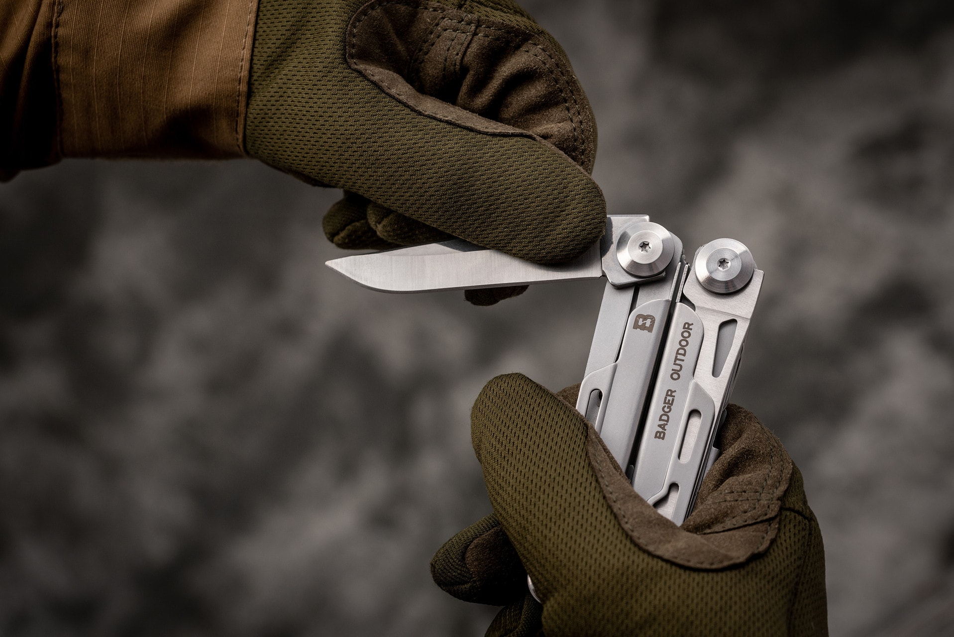 Badger Outdoor Thorn Multitool