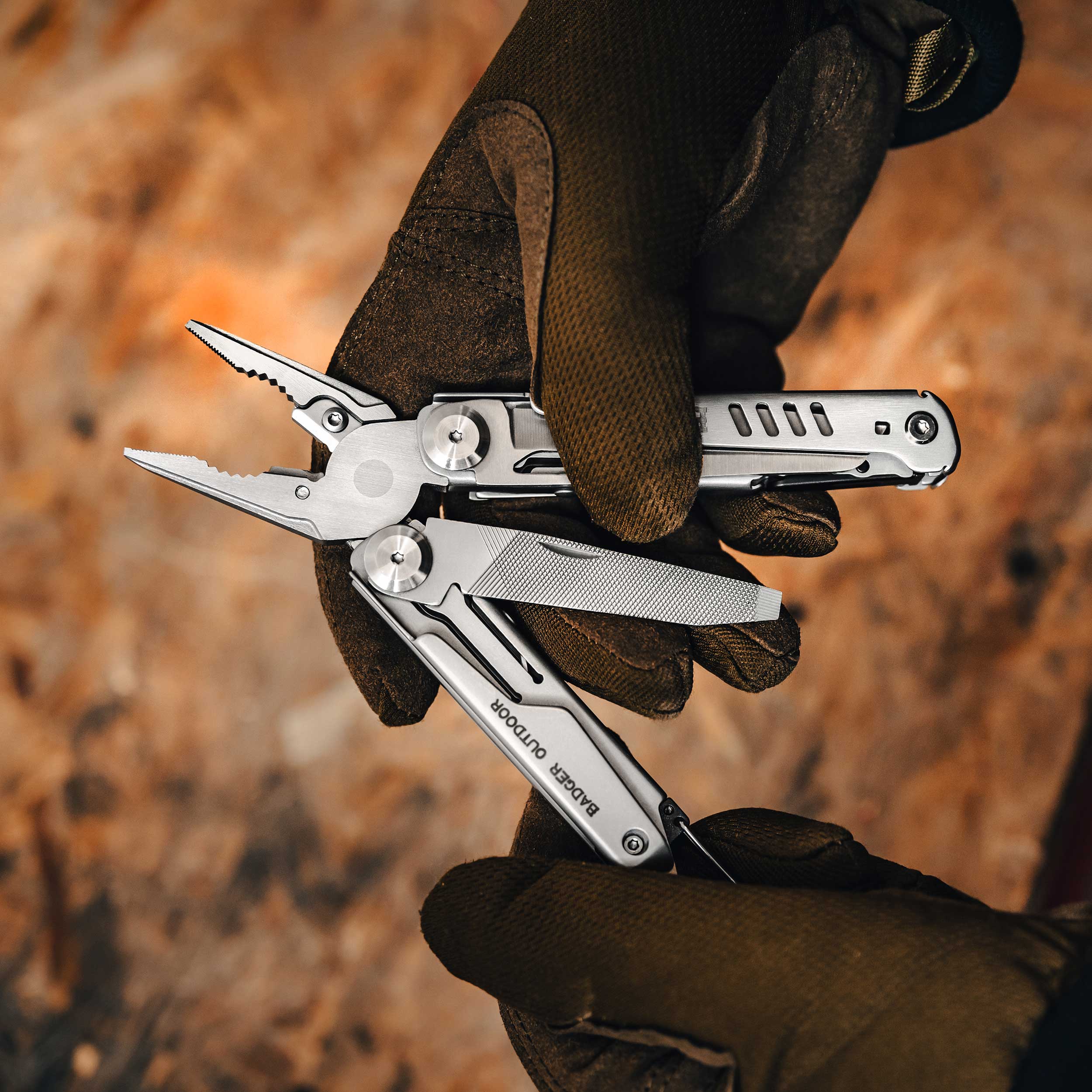 Badger Outdoor Fang Multitool