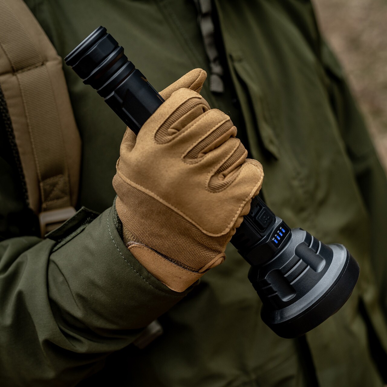 XRG E500 Thrower Rechargeable Flashlight - 1200 lumens