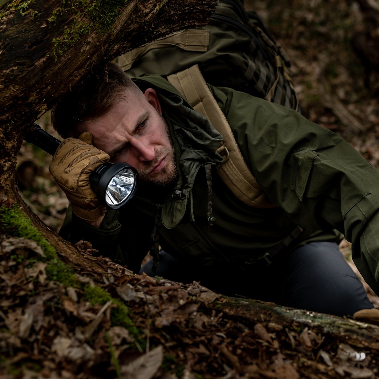 XRG E500 Thrower Rechargeable Flashlight - 1200 lumens