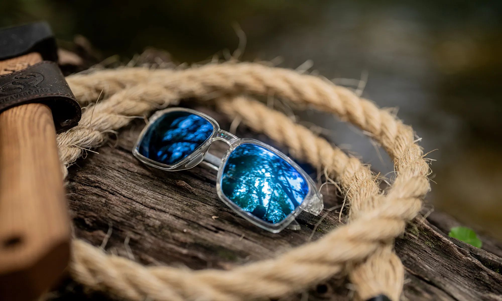 Wiley X Alfa Glasses - Captivate Polarized Blue Mirror/Gloss Clear Crystal