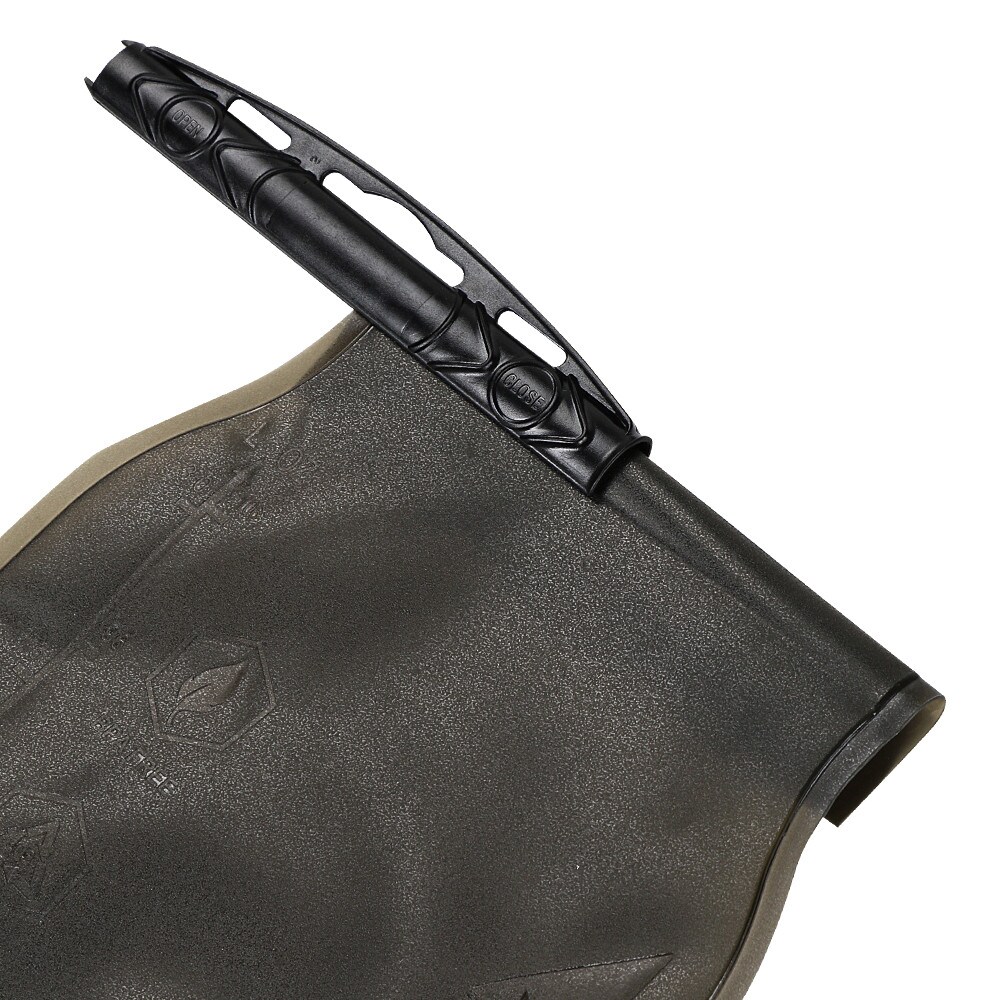 Condor Oasis Hydration Carrier 2.5 L Black