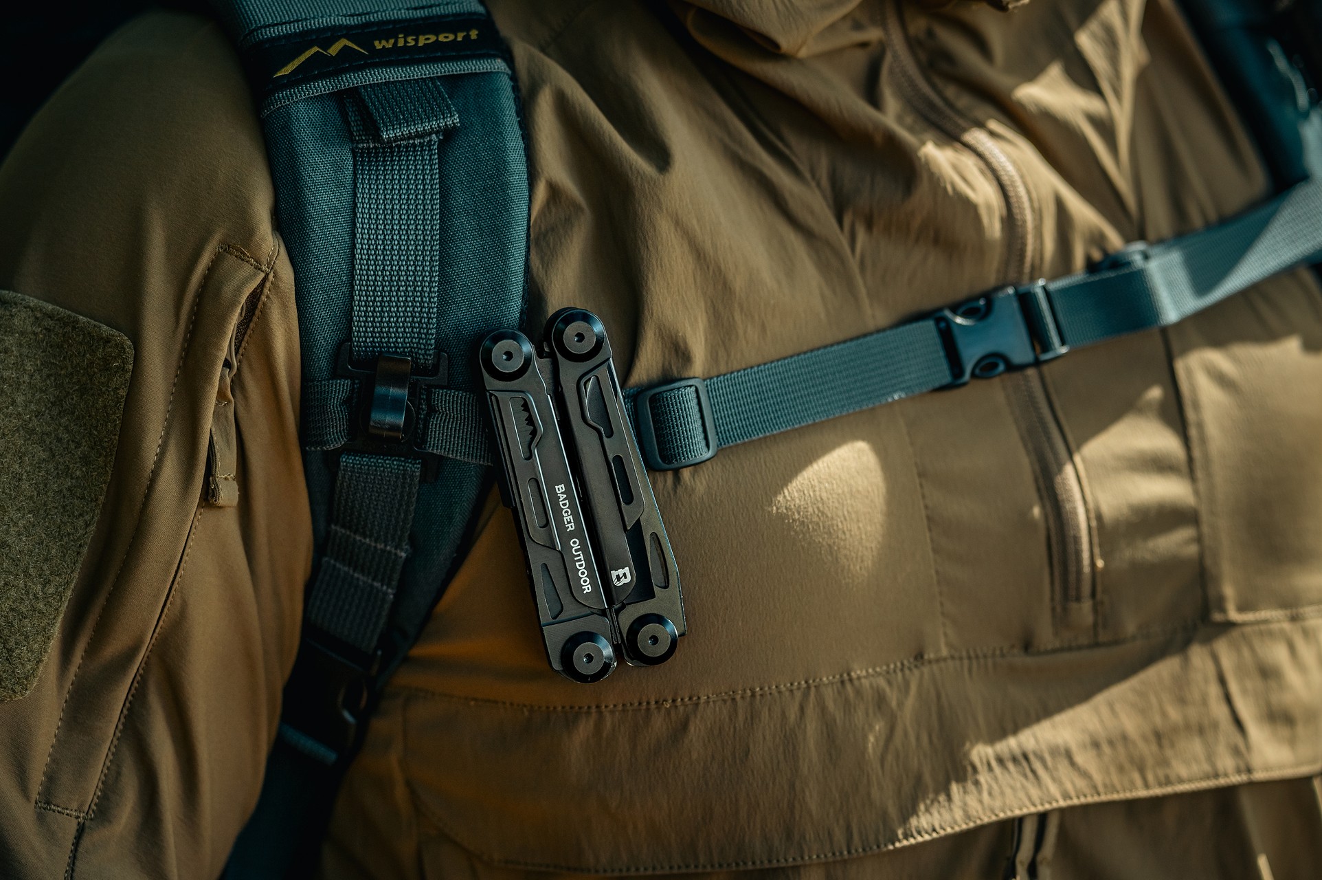 Badger Outdoor Thorn Multitool - Black