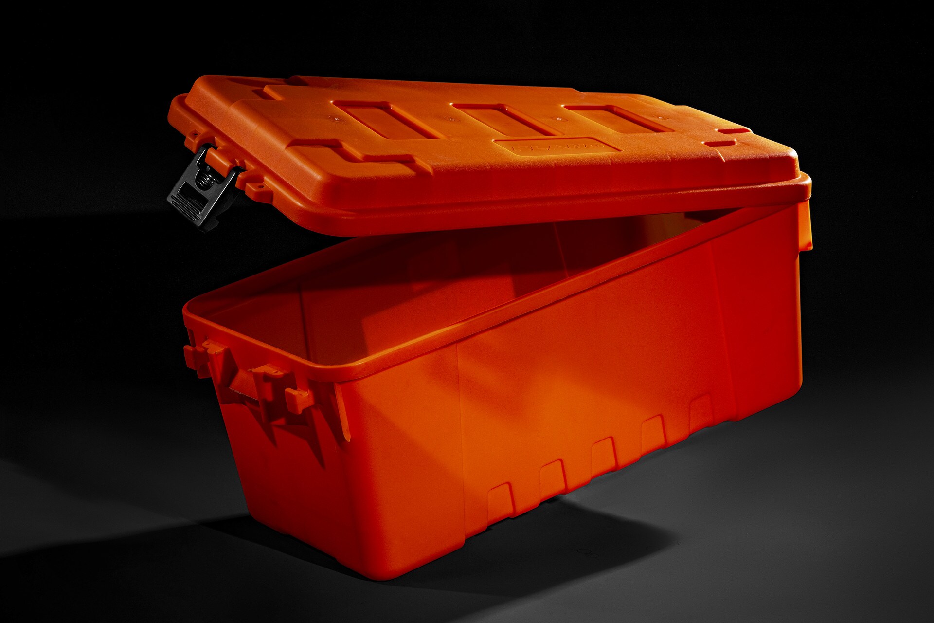 Plano Sportsman's Trunk Medium 64 l - Blaze Orange
