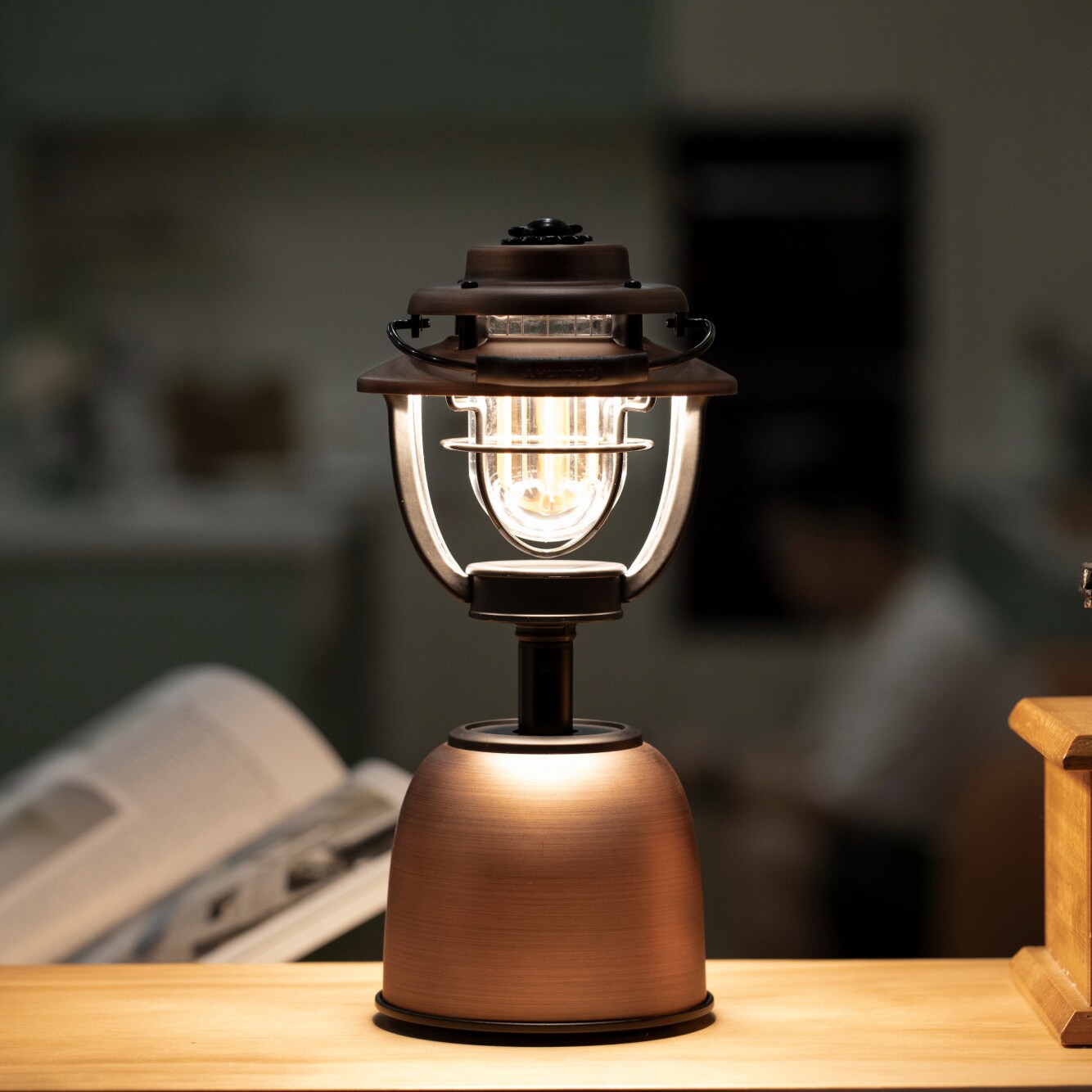 Olight Olantern Stretch Vintage Copper Camping Lamp - 500 lumens