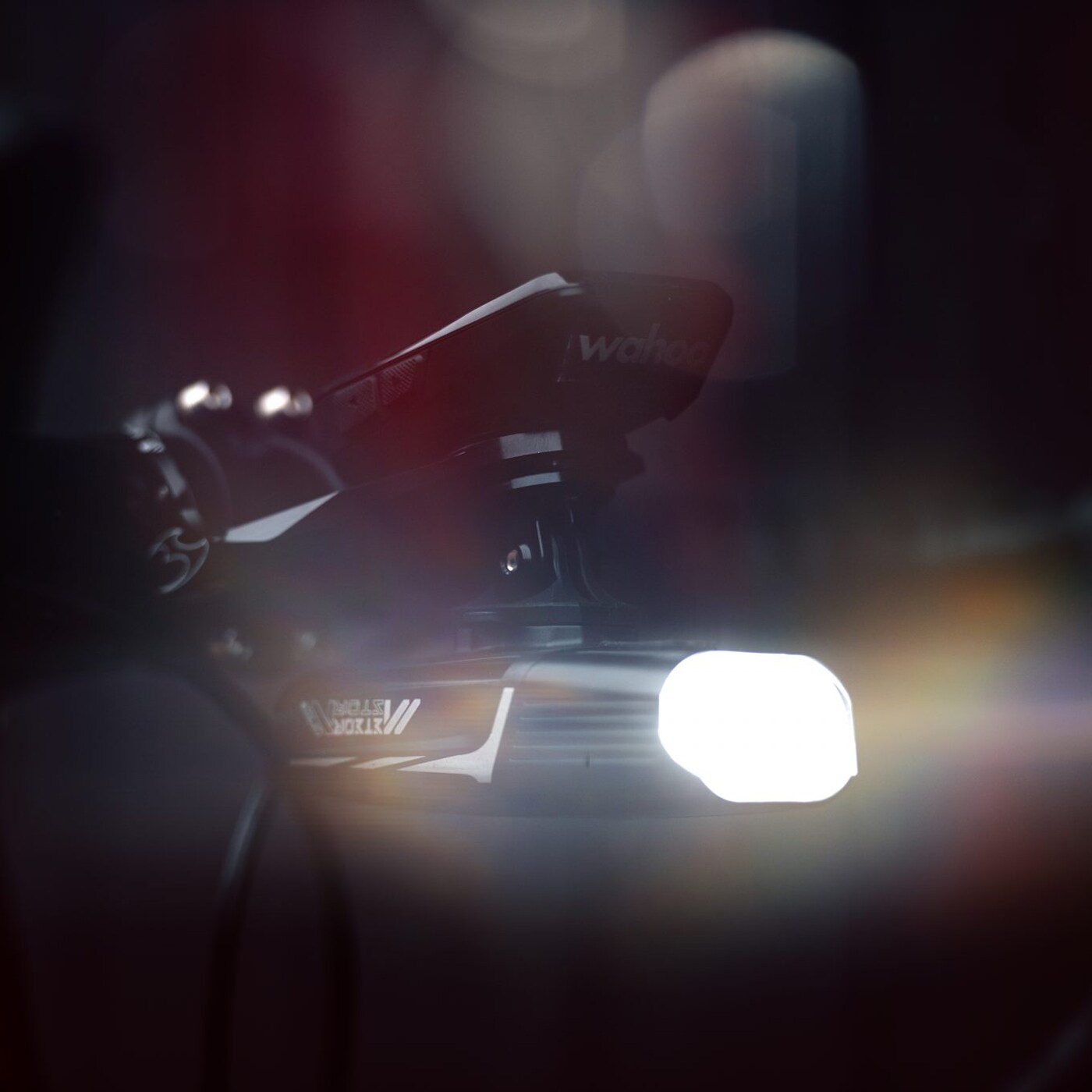 Moon Meteor Storm Pro Front Bike Light - 2000 lumens