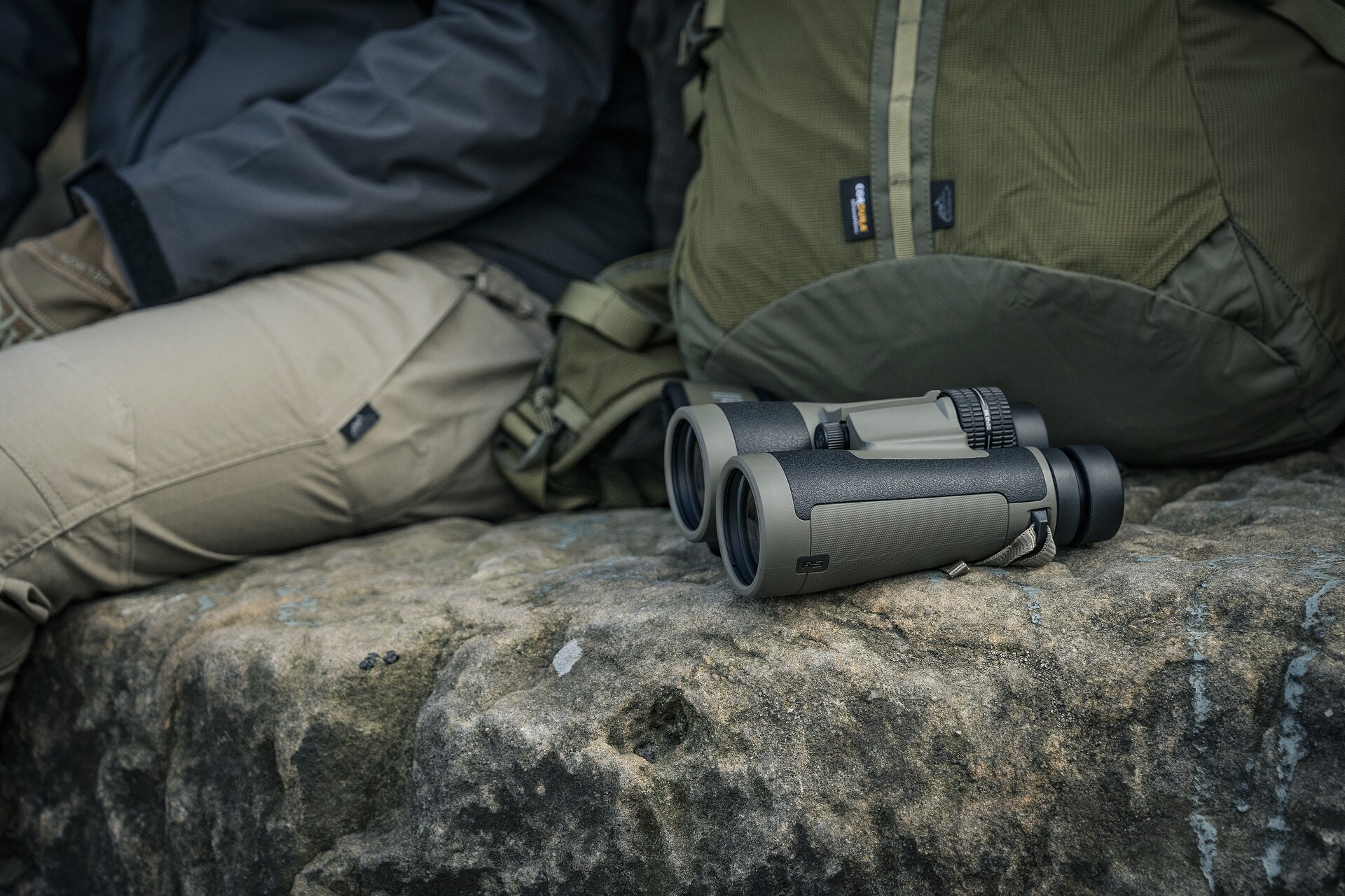 Bushhnell R5 12x50 Binoculars - Ranger Green