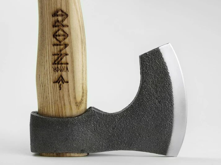 Njord Viktor Axe - Medium