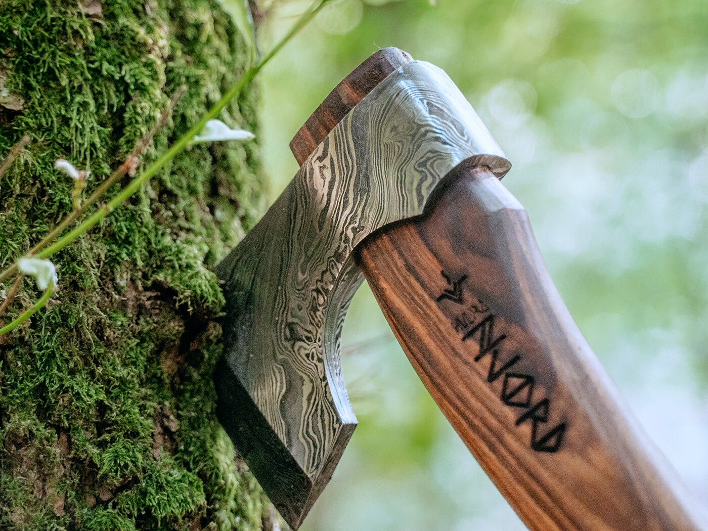 Njord Huldra Damast Medium Axe