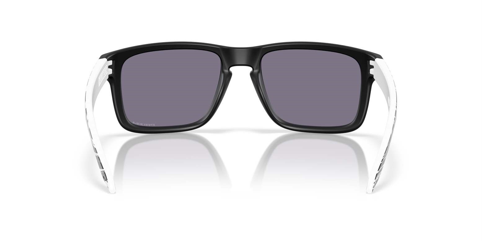 Oakley Holbrook Sunglasses - Matte Black/Prizm Grey