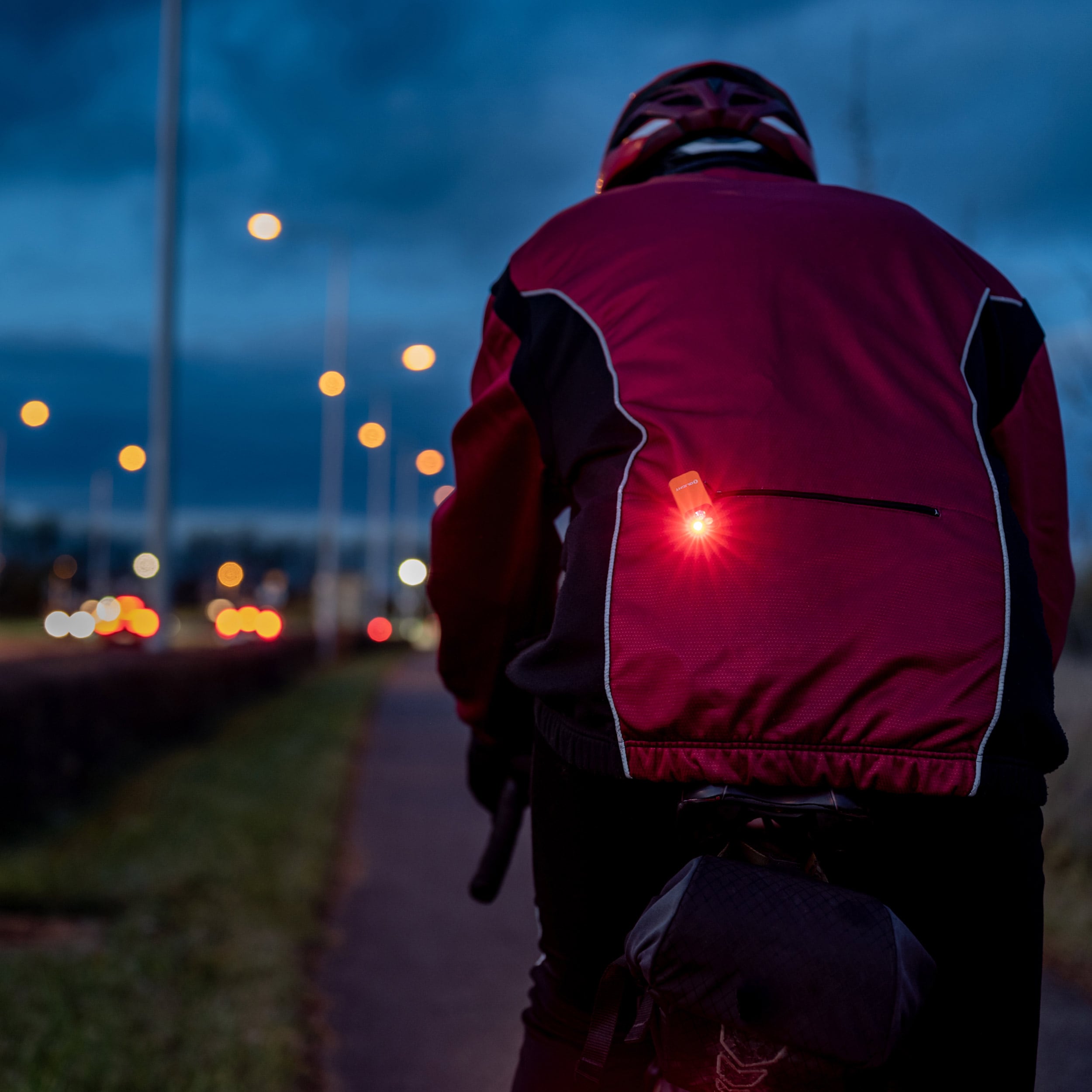 Olight Oclip Pro Rechargeable Flashlight Orange - 500 lumens