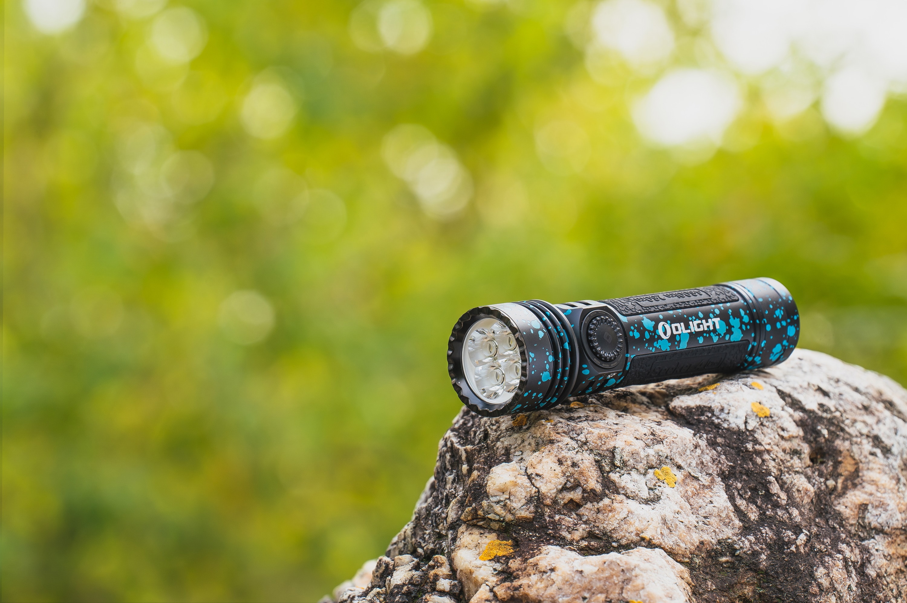 Olight Seeker 4 Pro Cool White Deep Ocean Tactical Search Flashlight - 4600 lumens