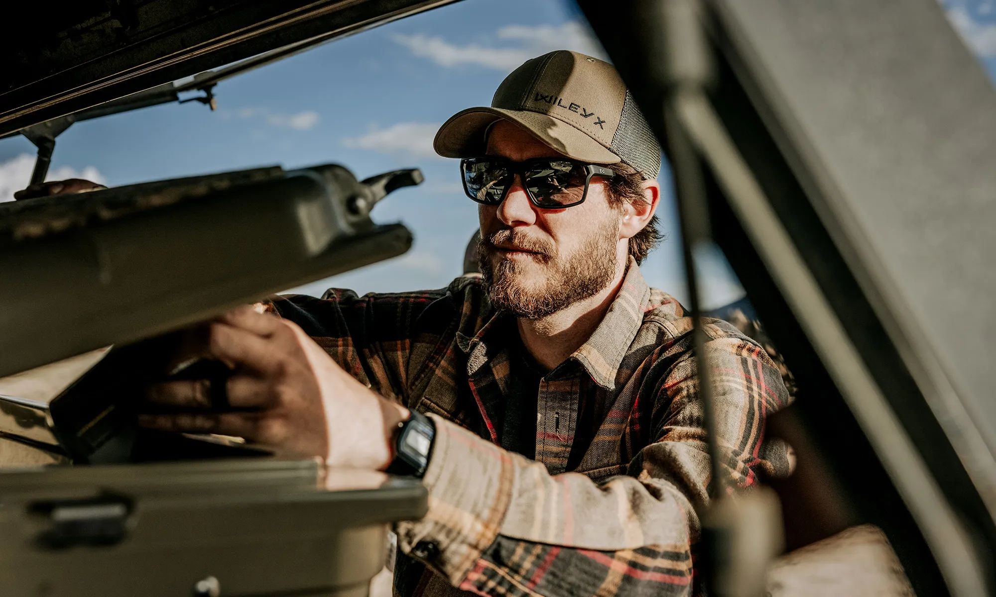 Wiley X Sierra Polarized Matte Black Frame Tactical Glasses - Black Mirror