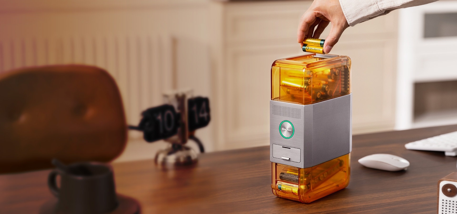 Olight Ostation X AA Charging Station - Amber