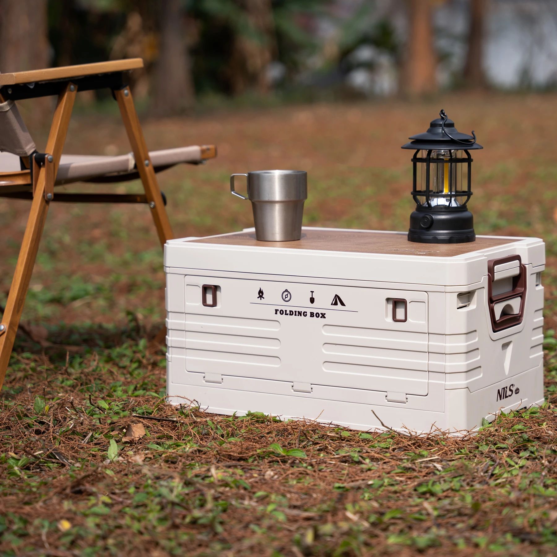 Nils Camp NCB4002 Transport Box 32 l with wooden top