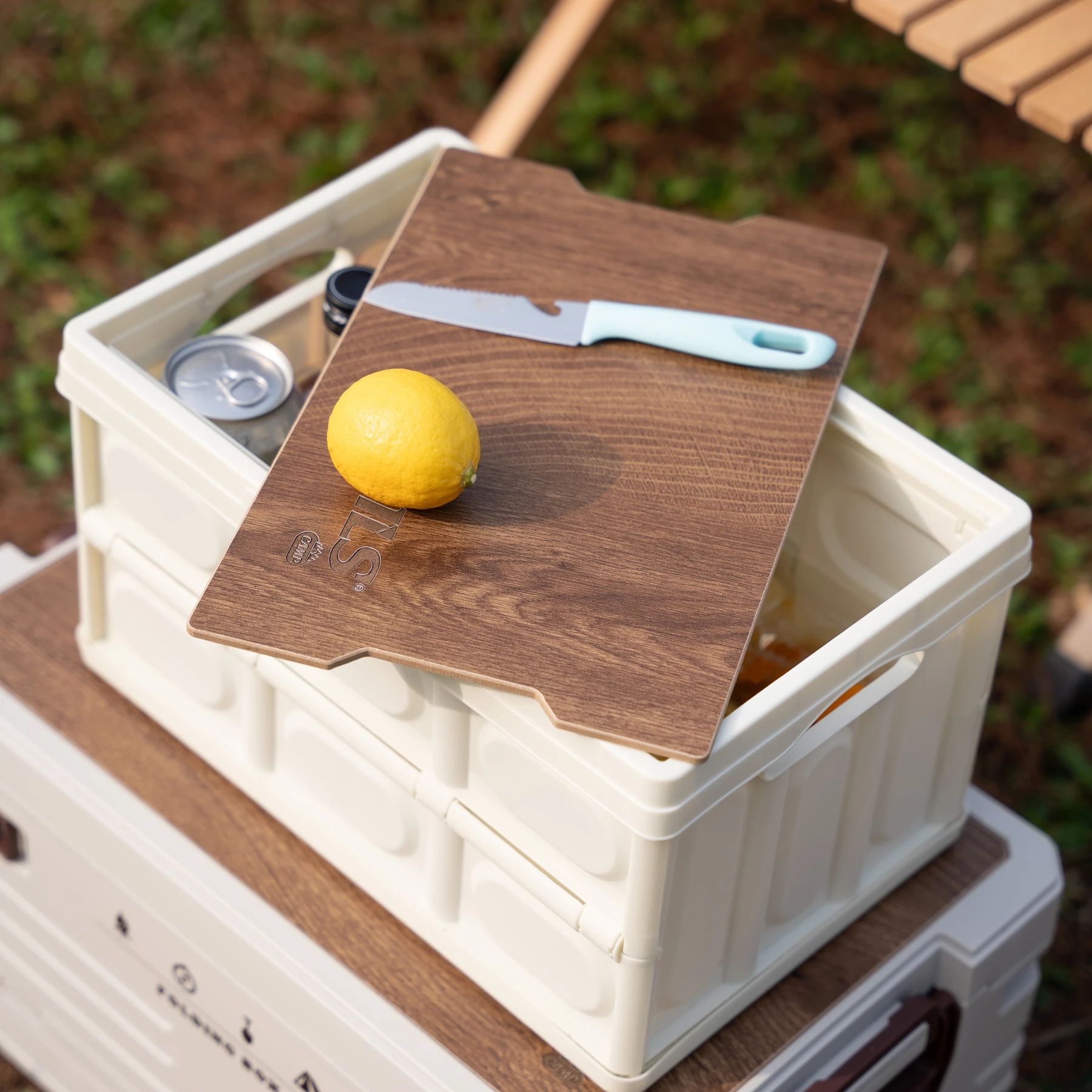 Nils Camp NCB4007 Transport Crate with Wooden Top 9 l