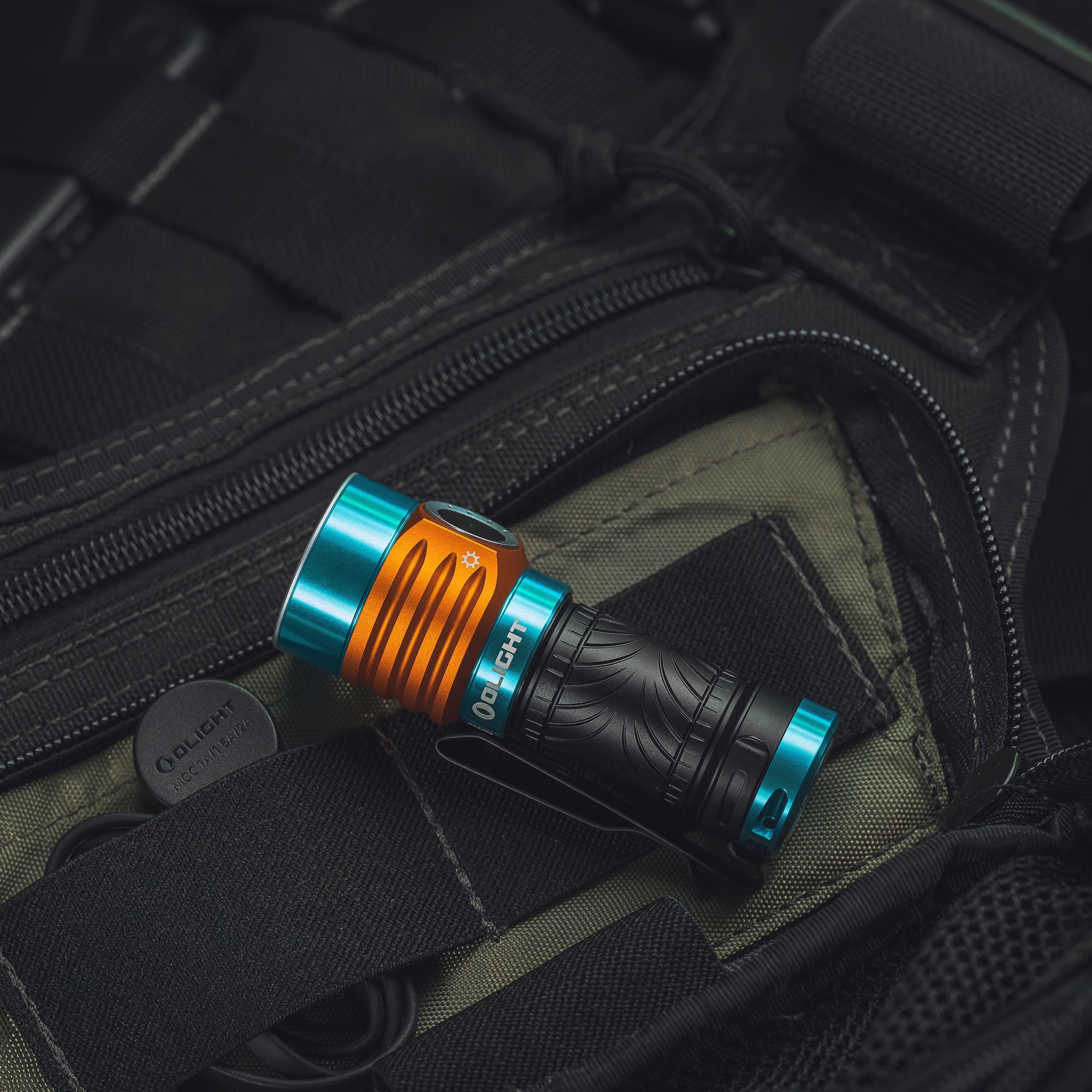 Olight Baton Turbo Roadster Rechargeable Flashlight - 1000 lumens