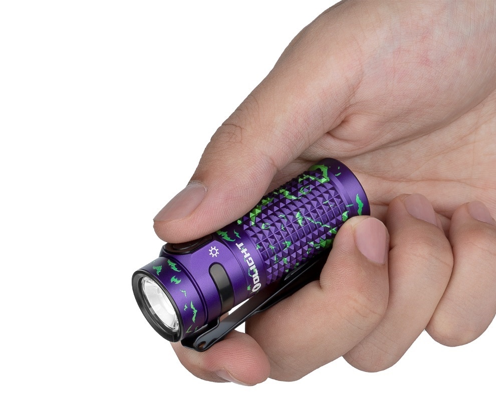 Olight Baton 4 Premium Edition Nocturnal Sentin Flashlight with wireless charging case - 1300 lumens