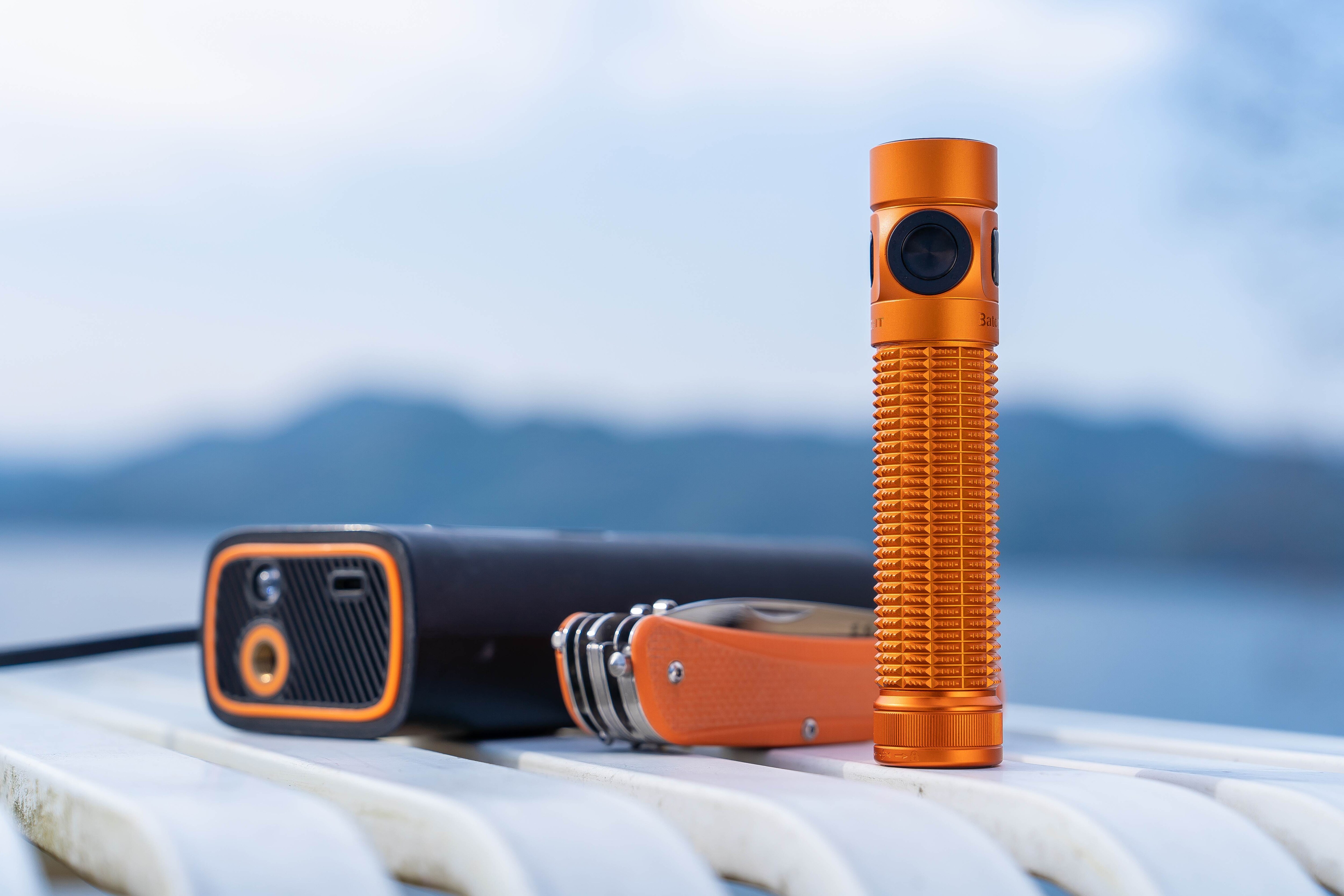Olight Baton 4 Pro Flashlight Orange - 1600 lumens