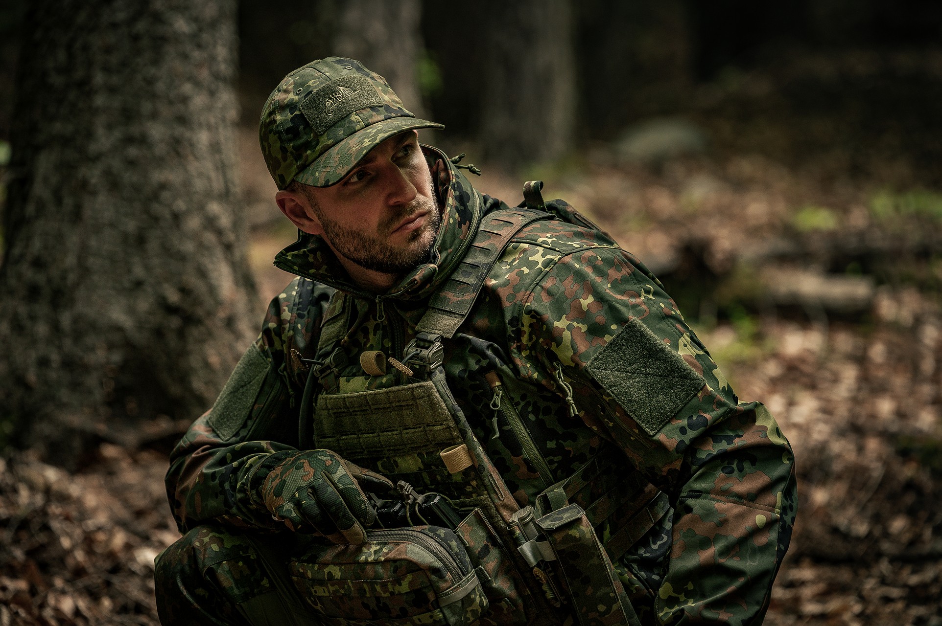 Lindnerhof Plate Carrier LT042/2 Tactical Vest - Flecktarn