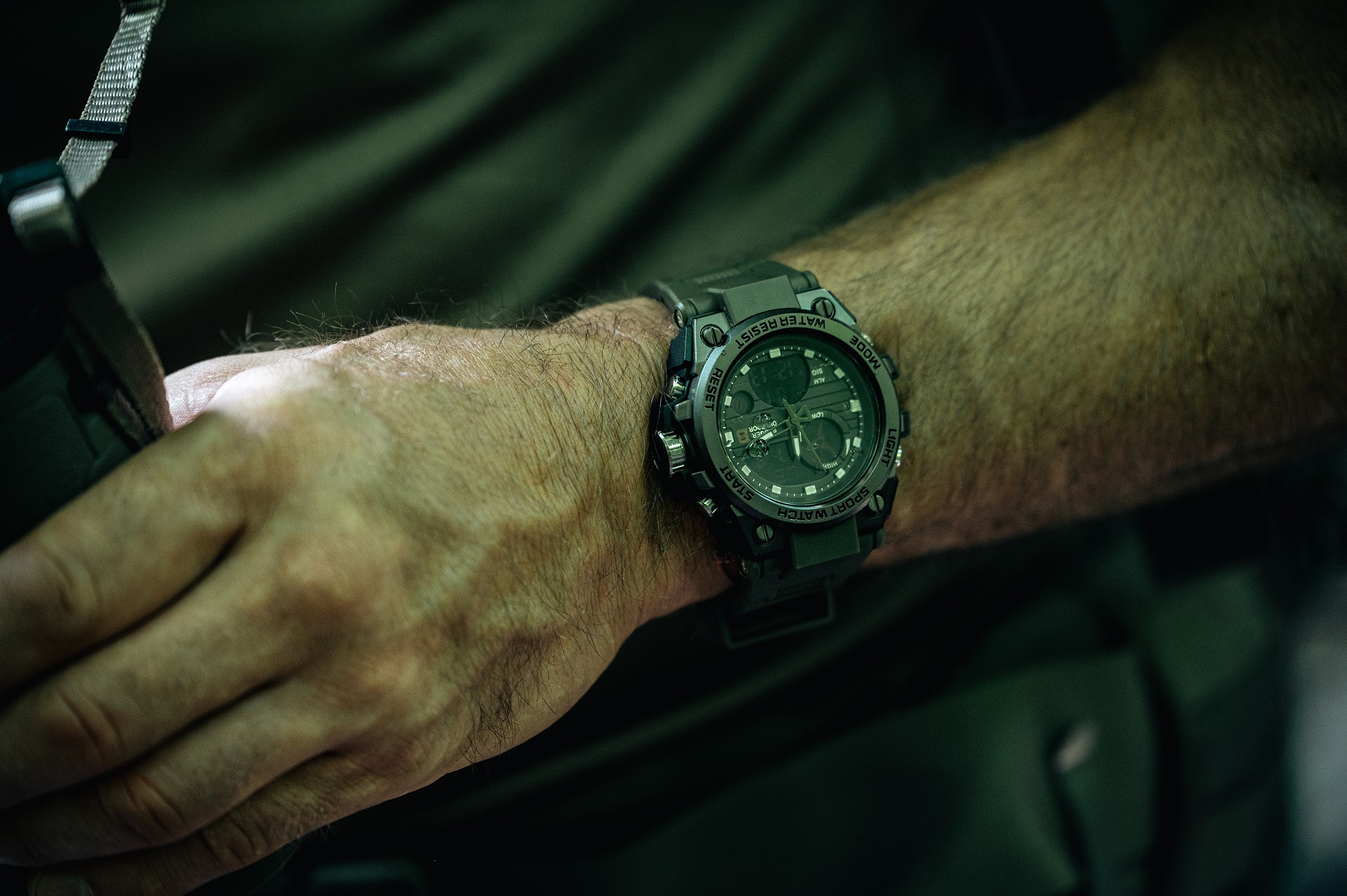 Badger Outdoor Grid Watch - Army Green/Black