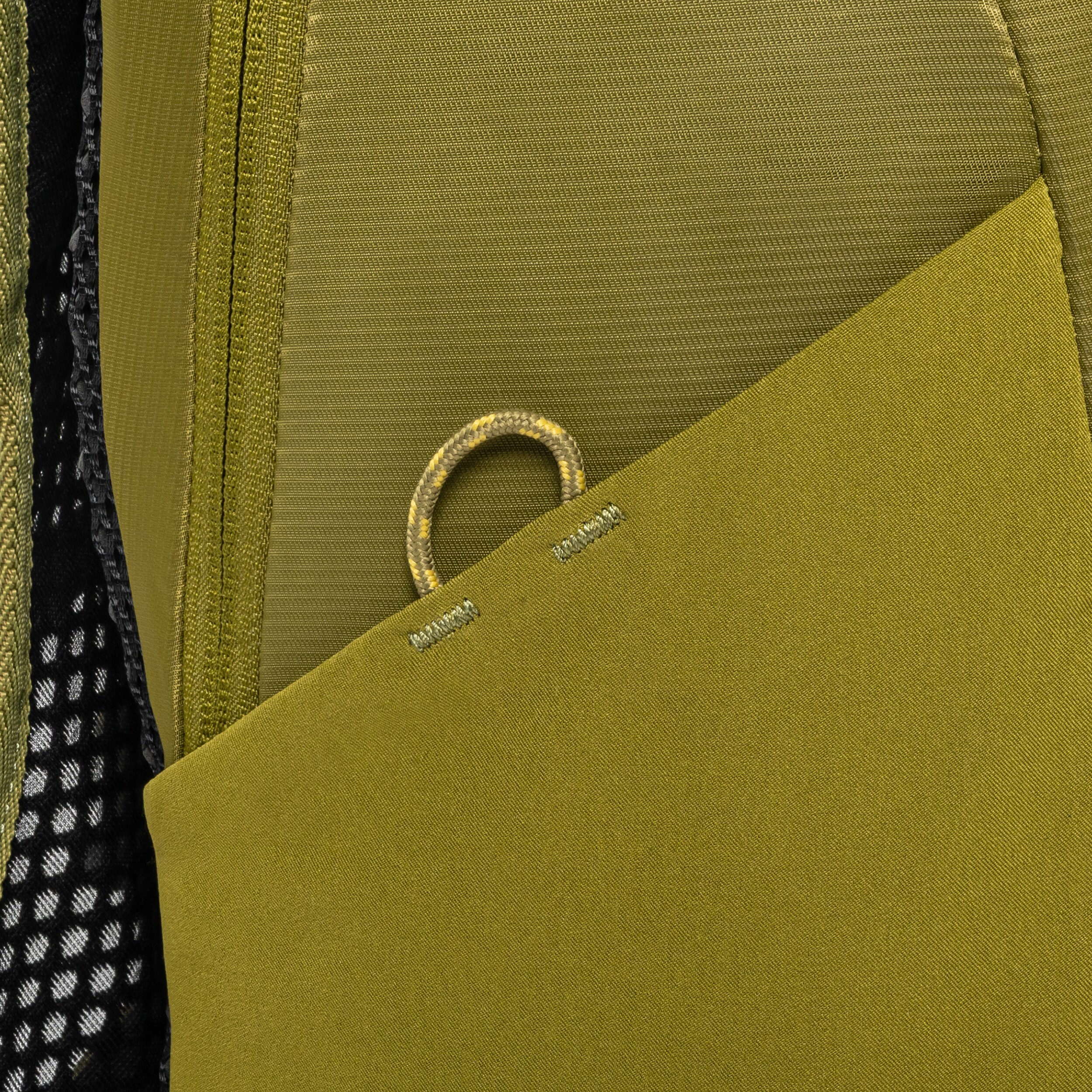 Columbia Blackcomb Ridge Backpack 18 l - Mossy Green