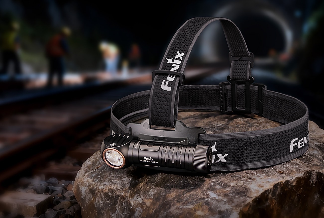 Fenix HM61R V3.0 Head and Angled Flashlight with headband - 1800 lumens