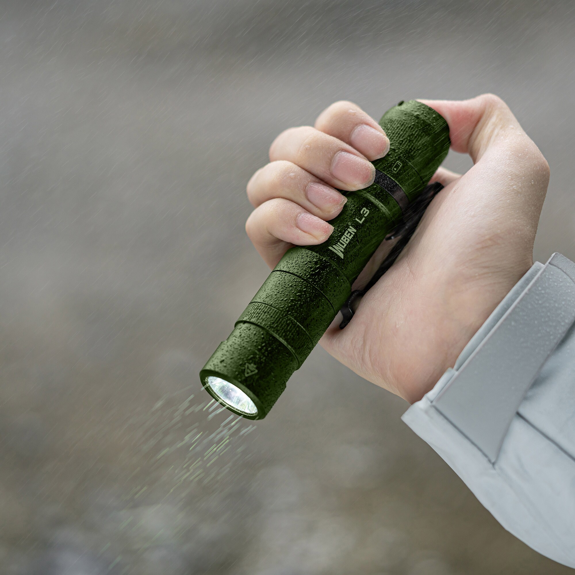 Wuben L3 Black Flashlight with powerbank function Army Green - 3000 lumens