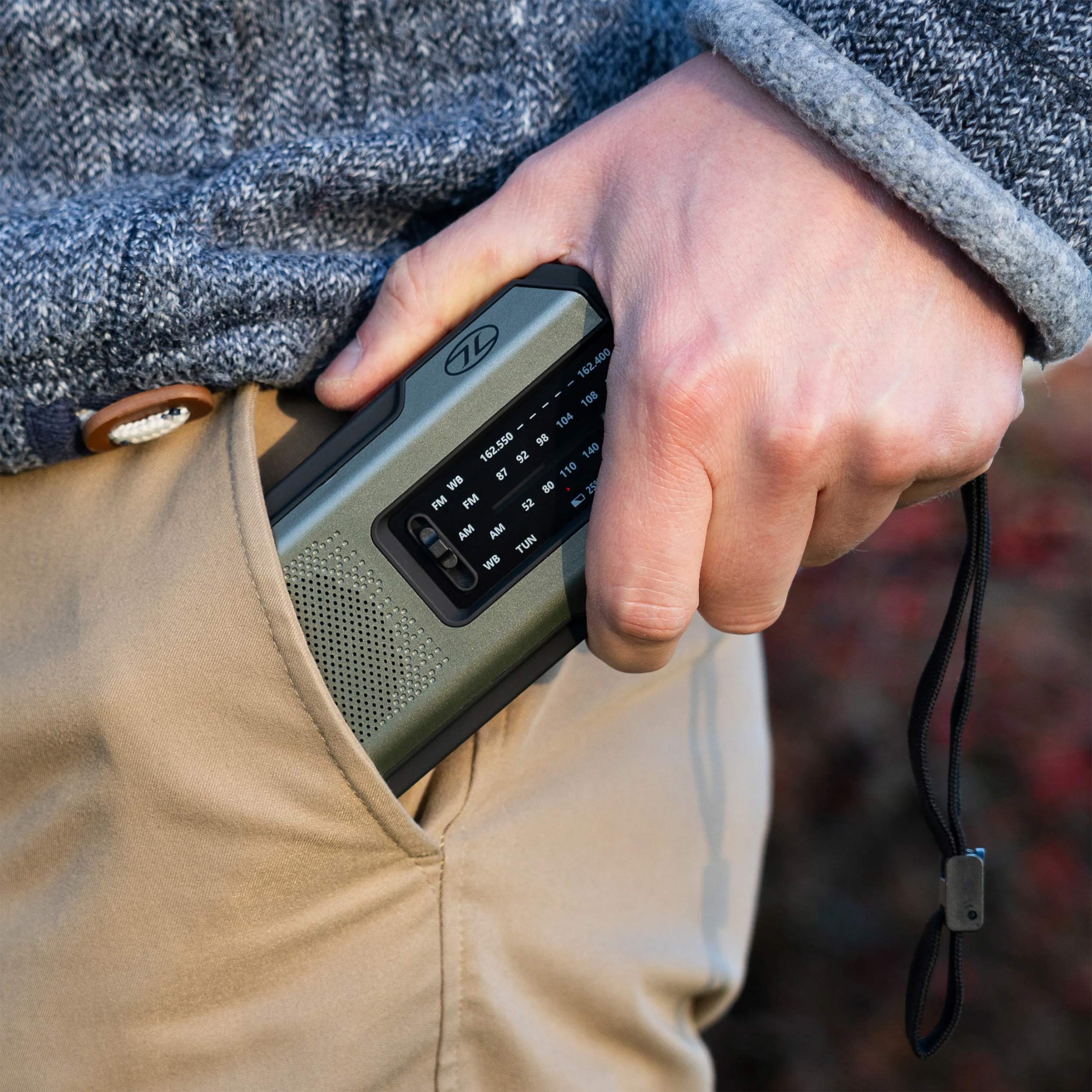 Highlander Outdoor Universal Survival Emergency Hub Alarm Radio