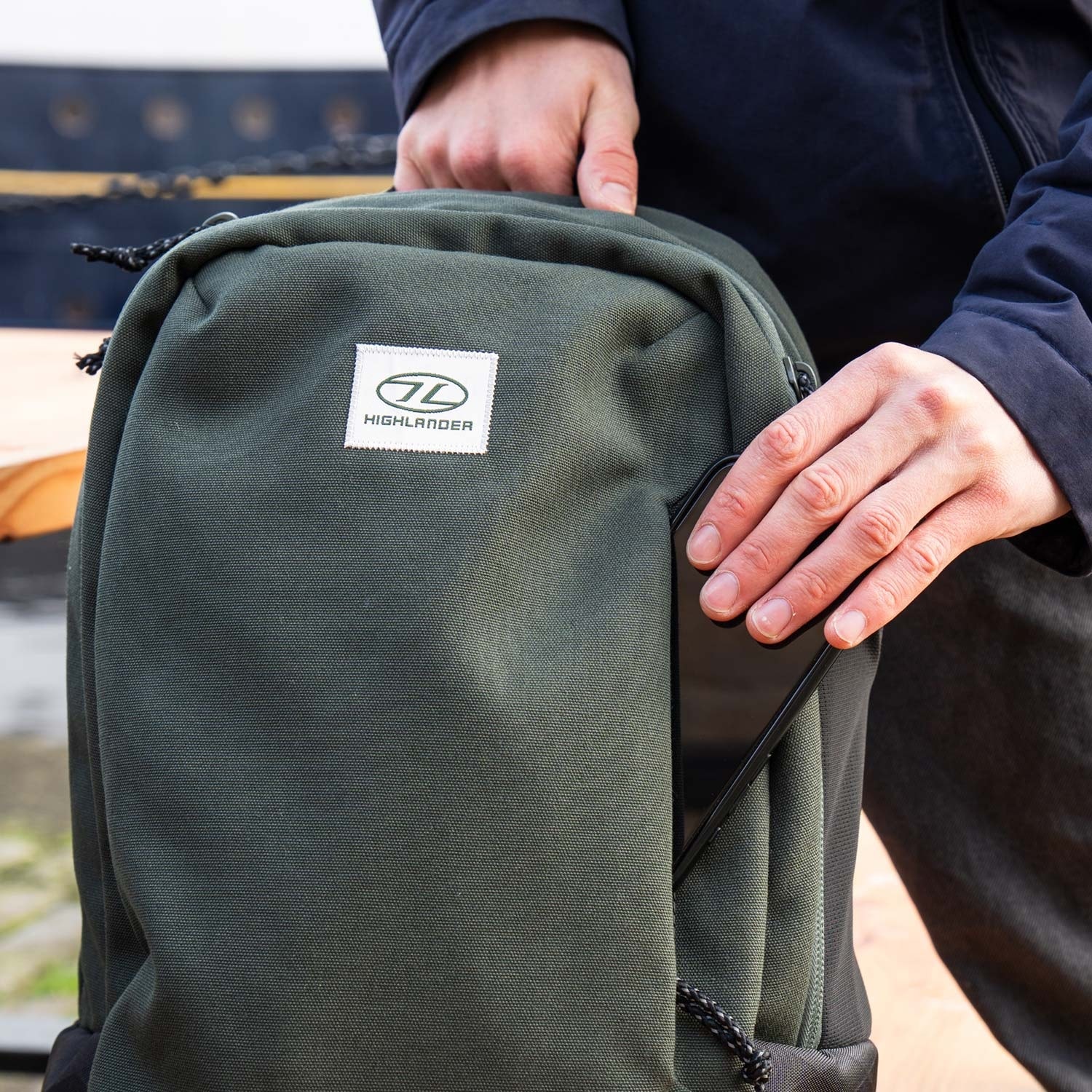 Highlander Outdoor Trego Backpack 24 l - Winter Moss