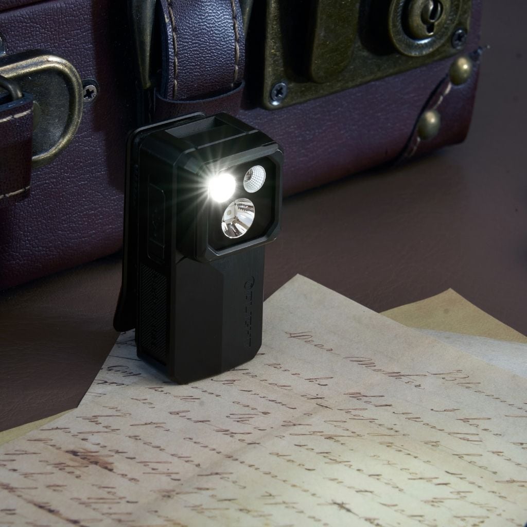 Olight Oclip 2 Ultra Premium Onyx Black Rechargeable Flashlight 580 Lumens
