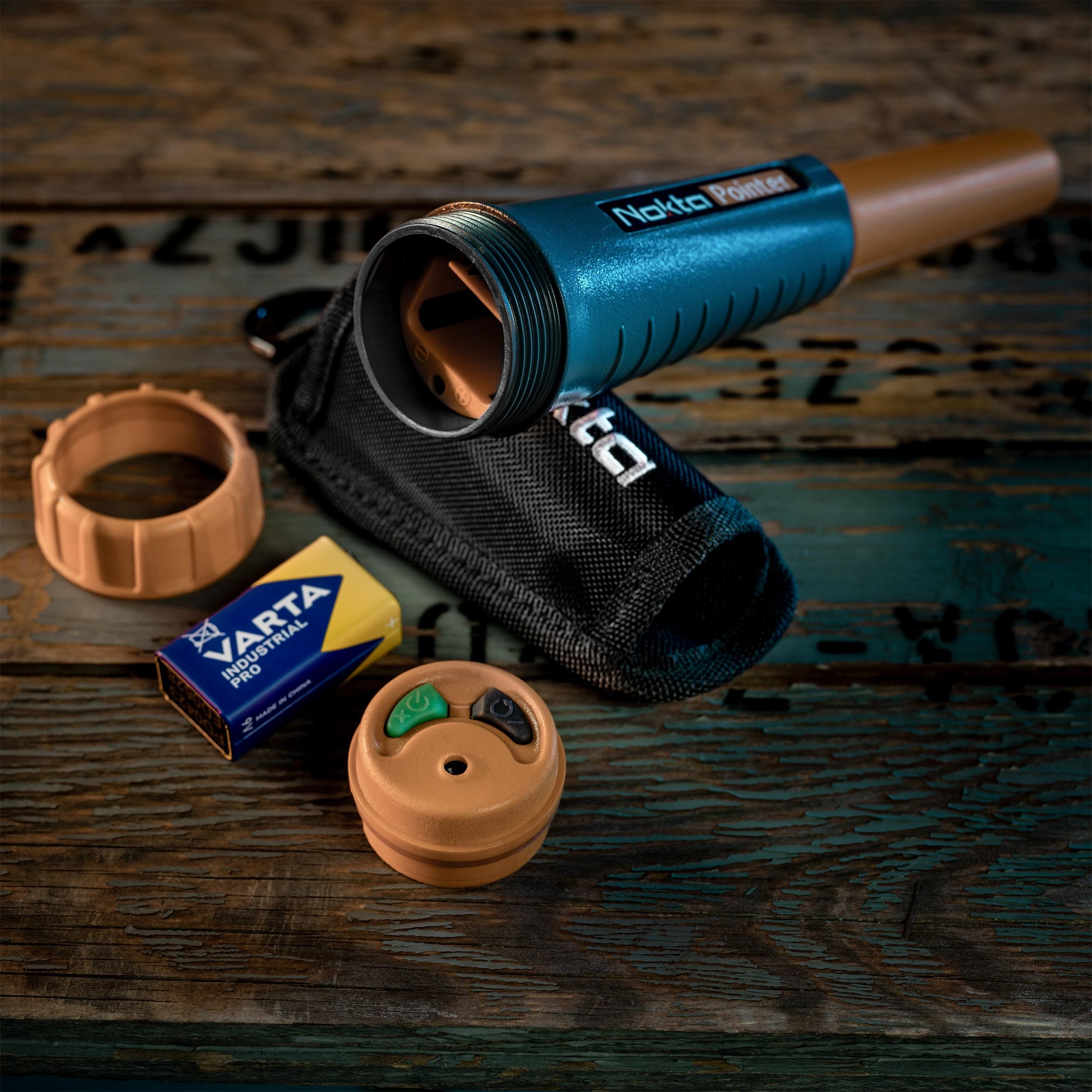 Hand-held metal detector Nokta Pointer