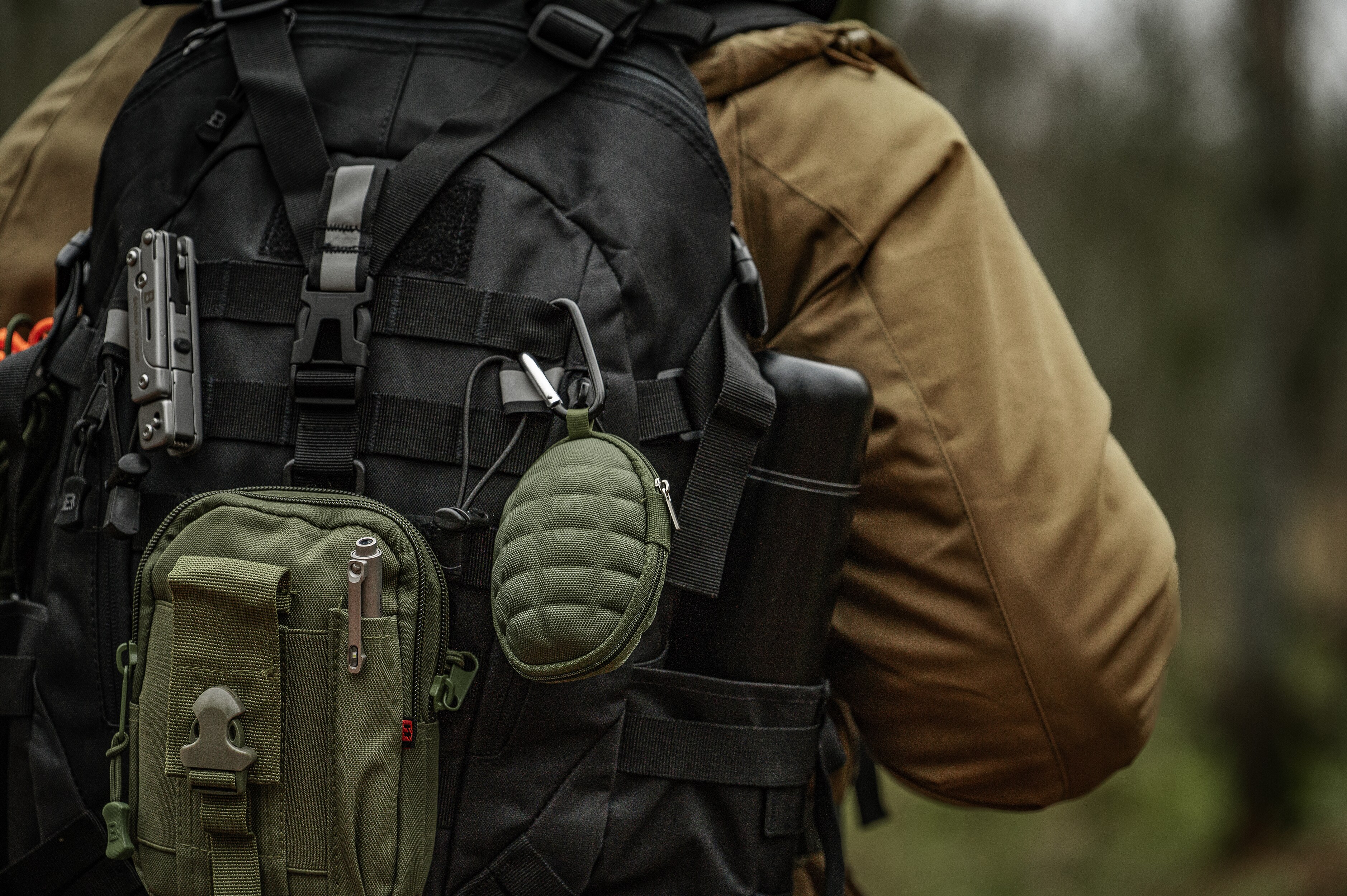 Badger Outdoor Grenade Shaped Cover - Olive