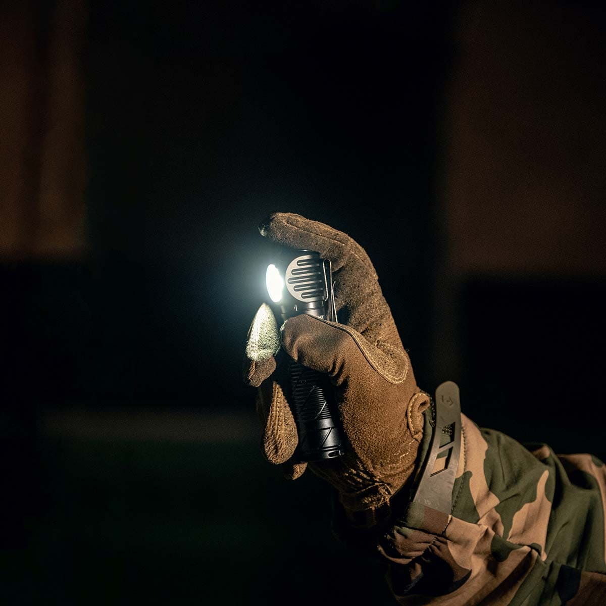 Olight Perun 2 Cool White Kit Head and Angle Flashlight Black with headband - 2500 lumens