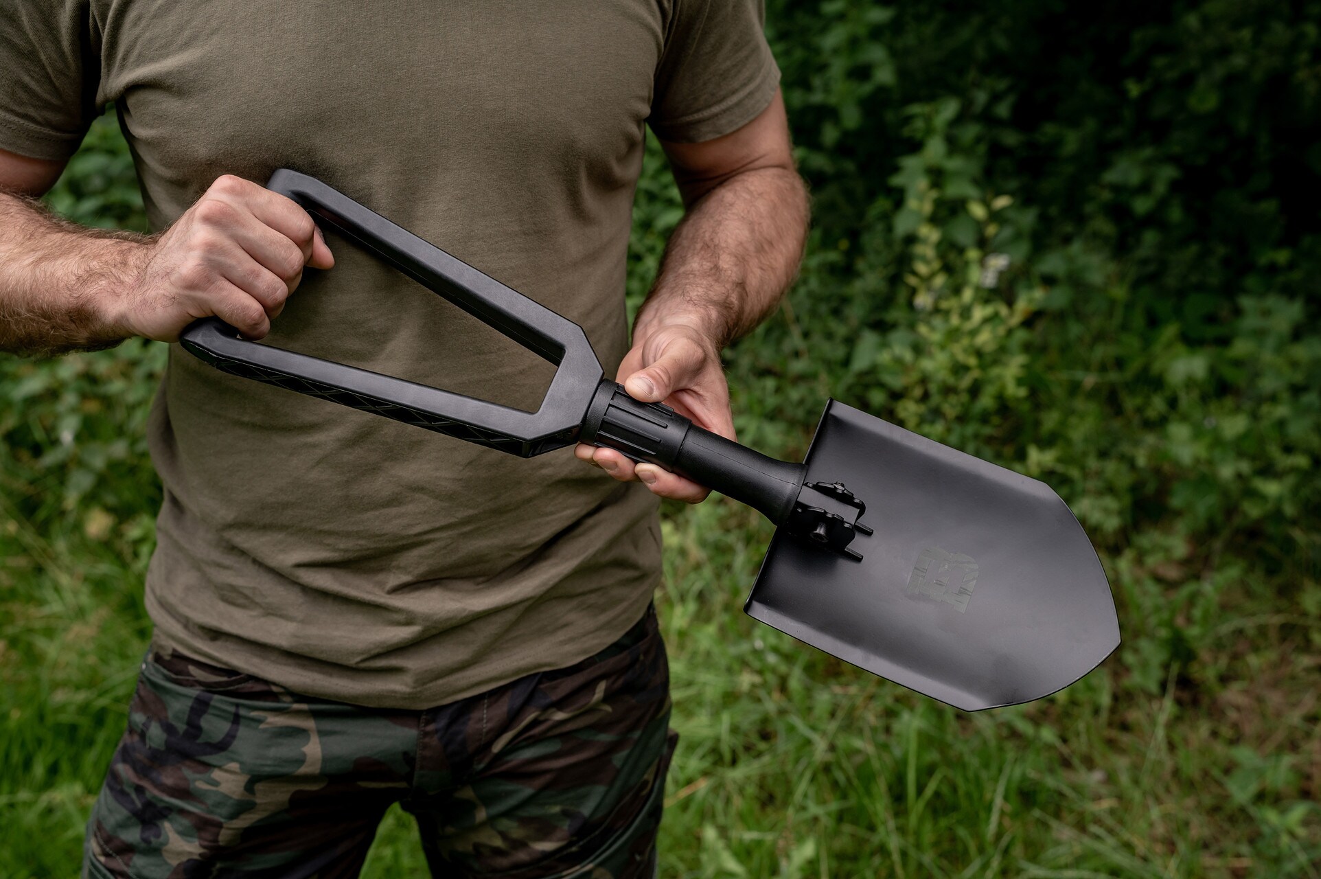 Badger Outdoor US Army Folding Shovel