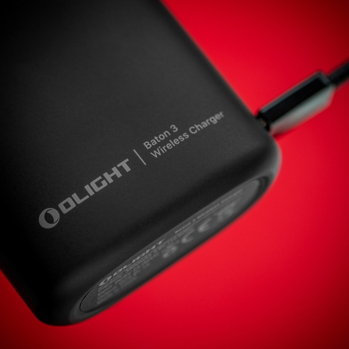 Olight Baton 3 Premium Edition Black  with wireless charging case - 1200 lumens