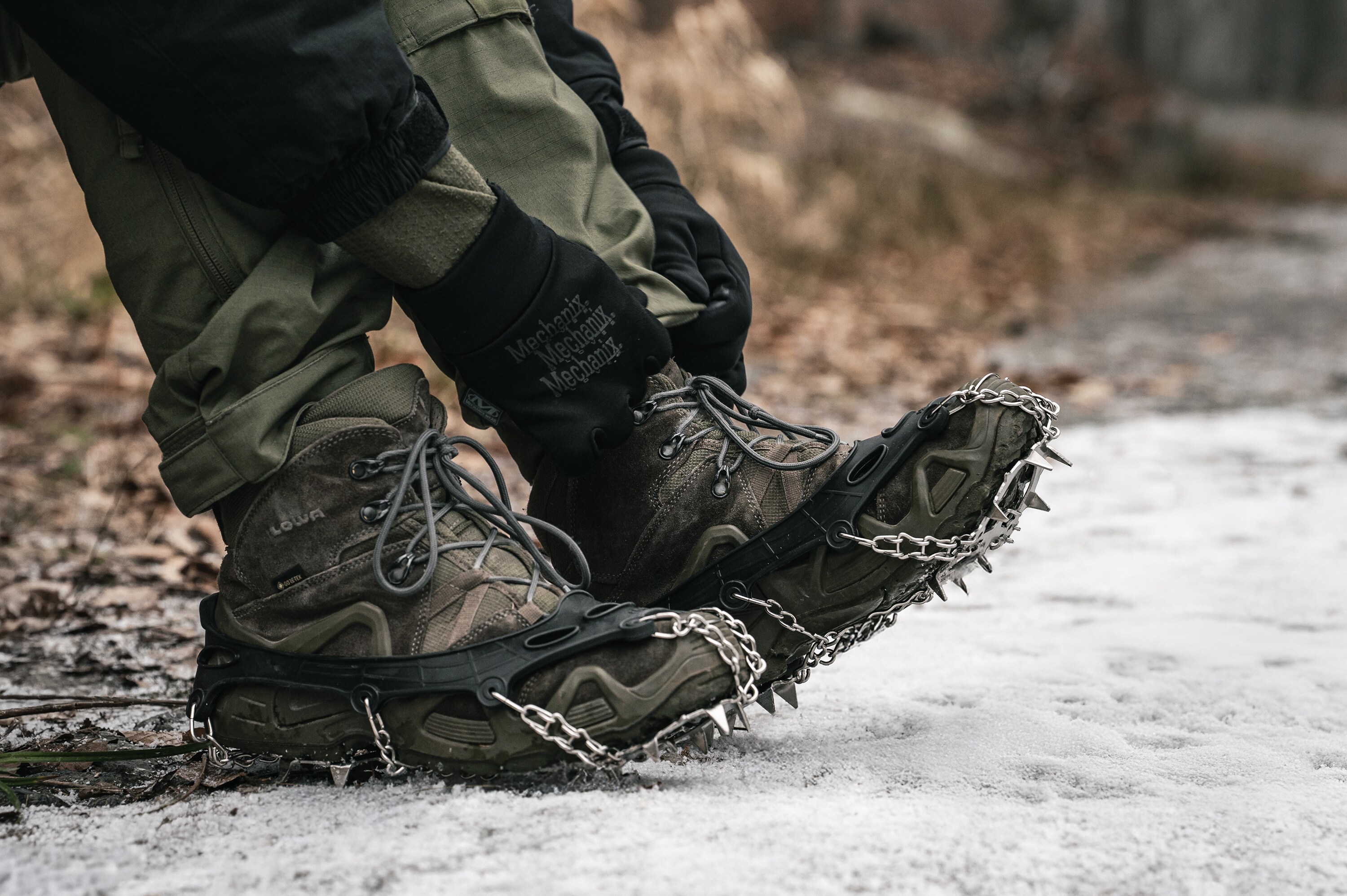 Badger Outdoor Himalaya 12 Pro Crampons - Black