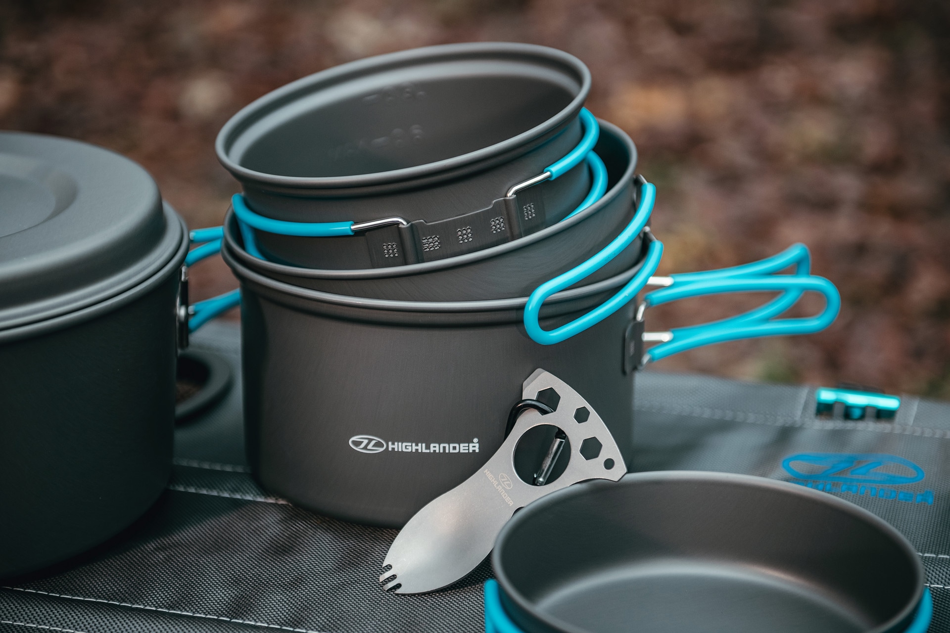 Highlander Outdoor Vertex Family 4-piece tourist cookware set