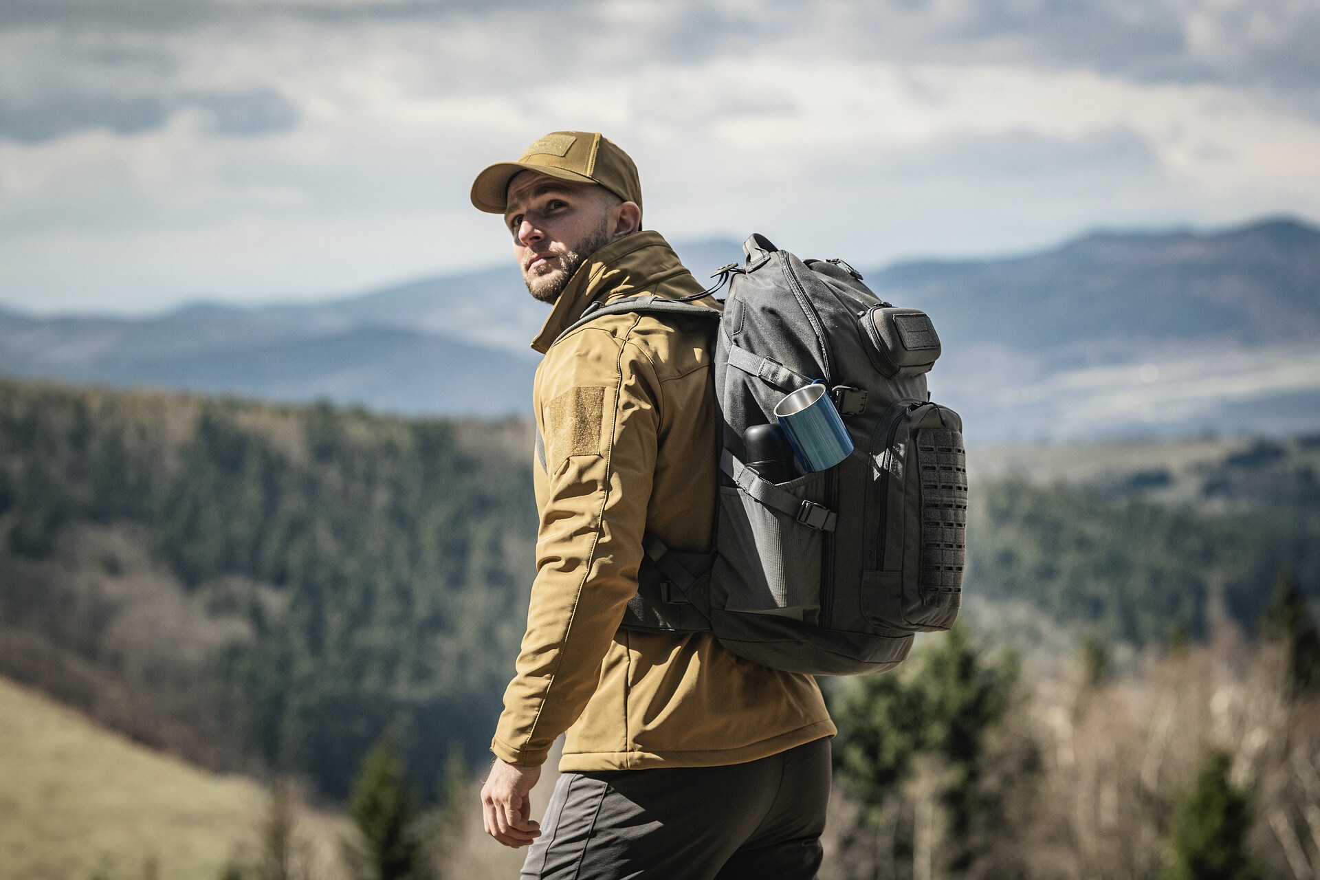 Highlander Outdoor Duro flask 500 ml - Black