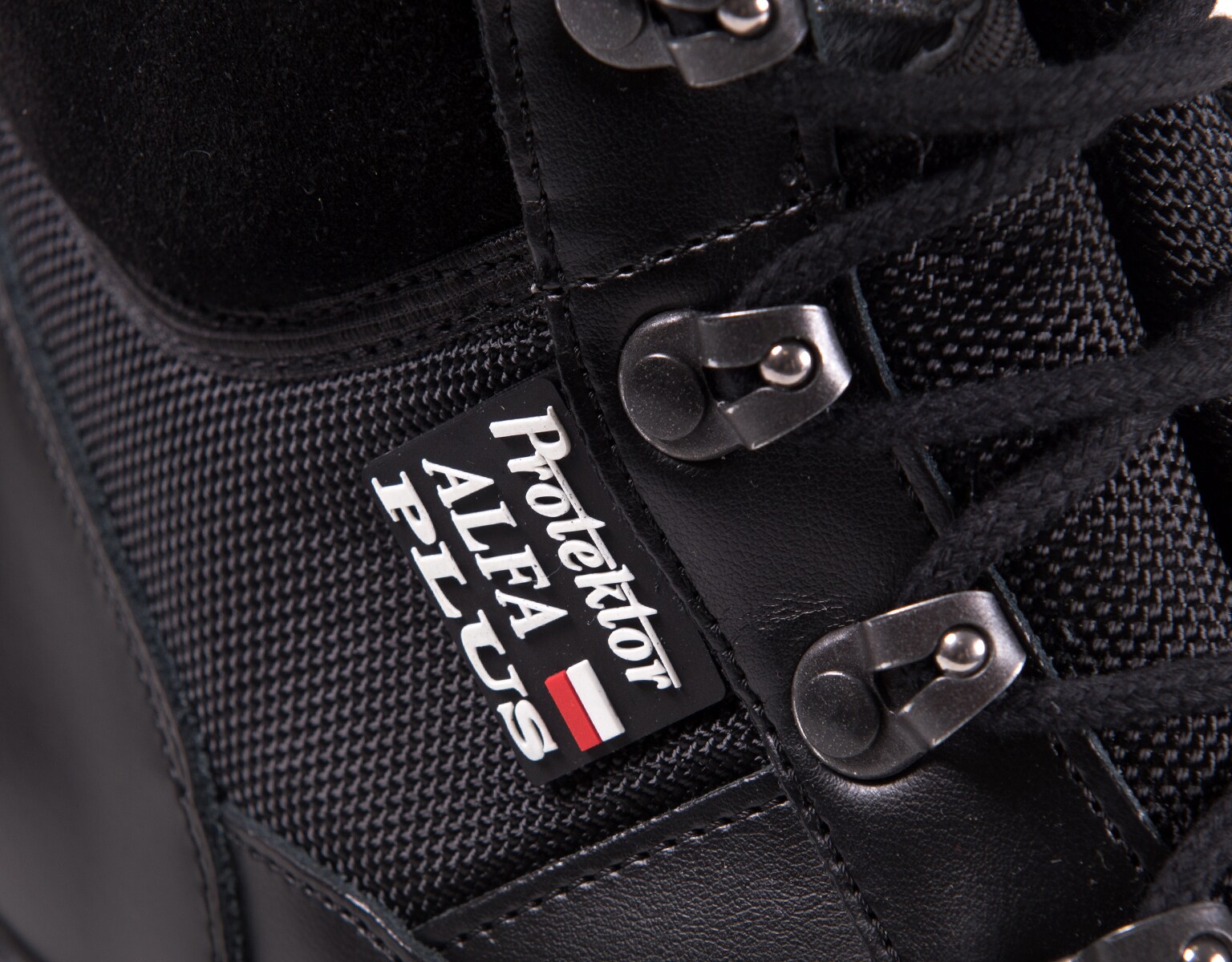 Protektor Alpha Plus boots - Black
