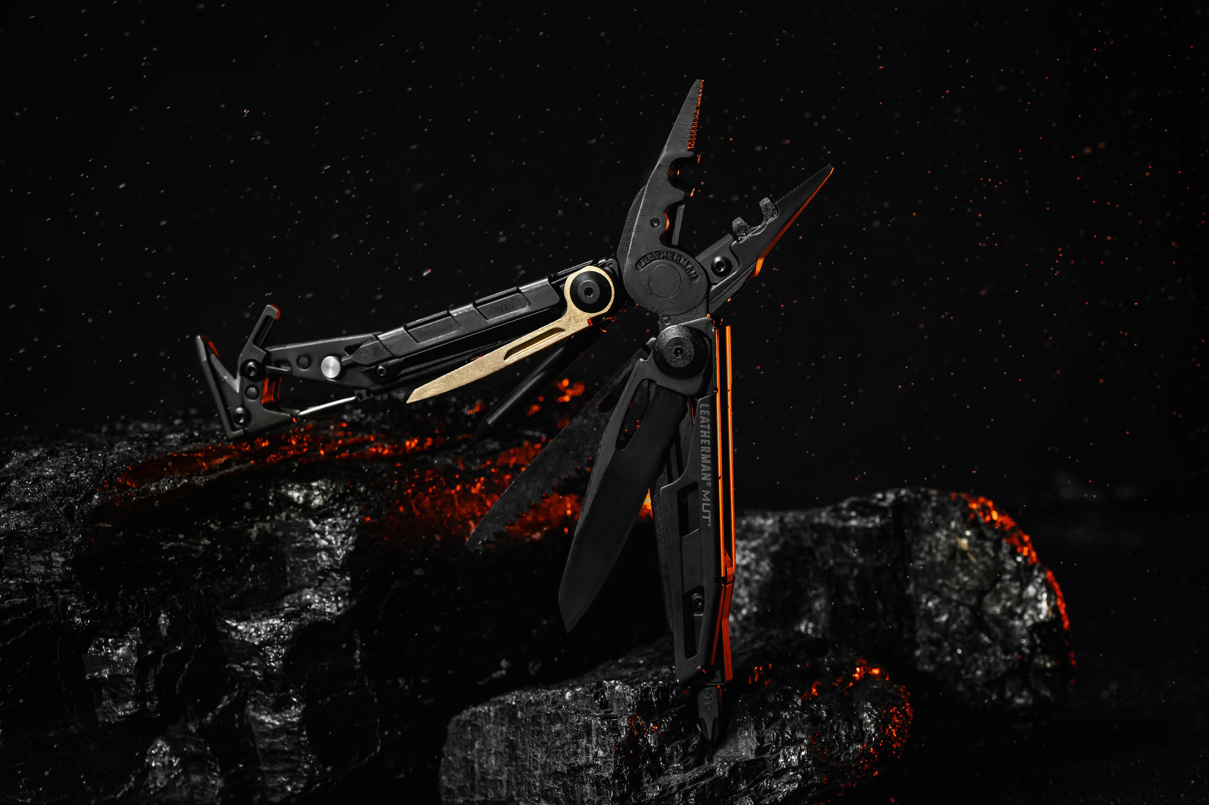 Multitool Leatherman MUT EOD (833120)